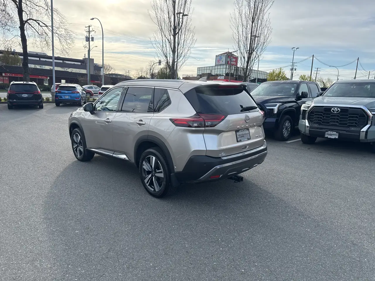 Nissan Rogue снимка Nissan Rogue