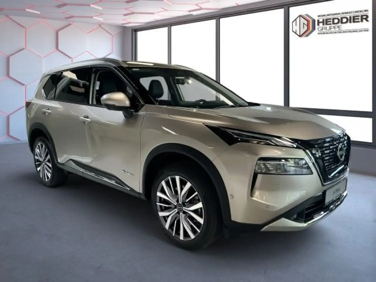 Nissan X-Trail X-TRAIL 1.5 VC-T e-4ORCE 213 PS 4x4 Tekna+ 5 Sit 2