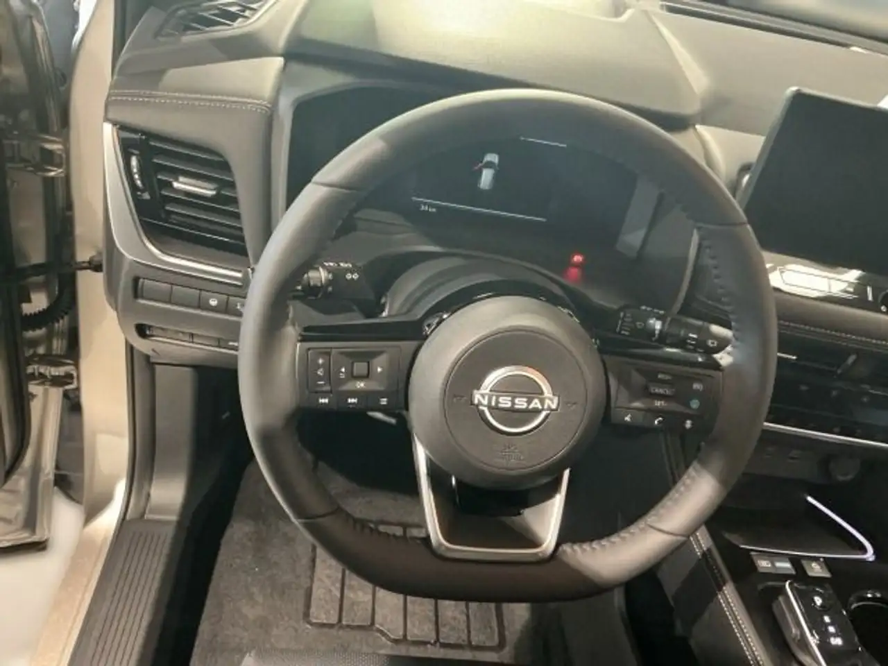 Nissan X-Trail X-TRAIL 1.5 VC-T e-4ORCE 213 PS 4x4 Tekna+ 5 Sit 8