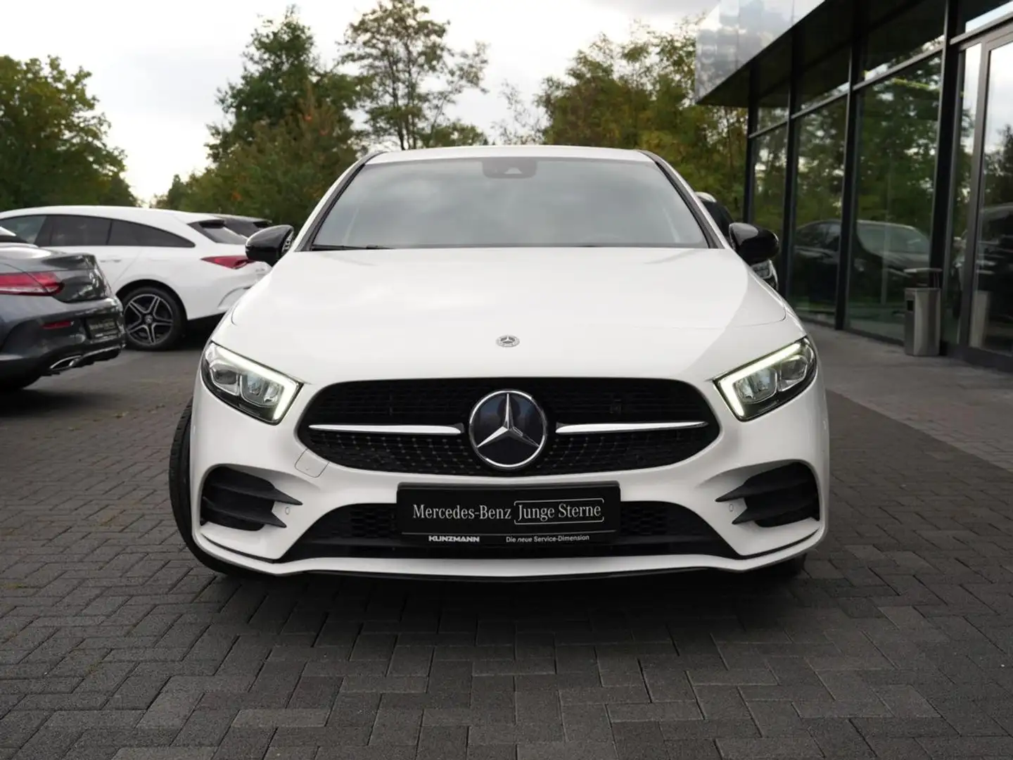Mercedes-Benz A 250 e  AMG Night EDITION2020 MBUXNavi+ Blanc - 2