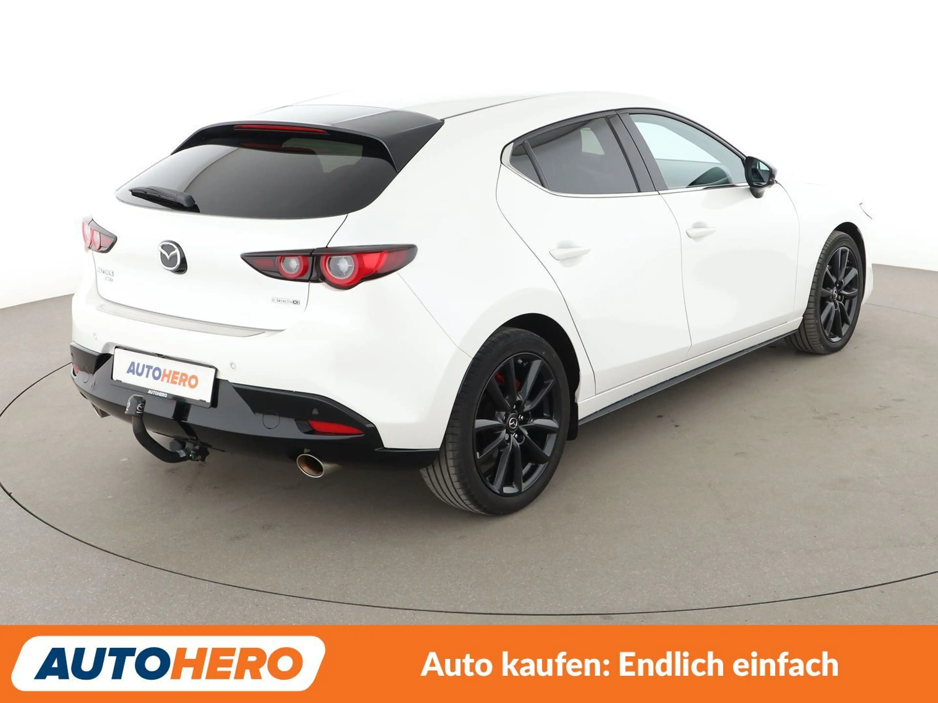 Mazda 3 2.0 Skyactiv-X Mild-Hybrid Selection AWD Aut*NAVI* — photo 6