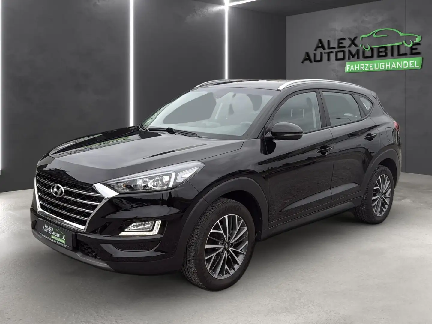 Hyundai TUCSON Advantage 2WD**LED**Navi**Kamera** Schwarz - 1