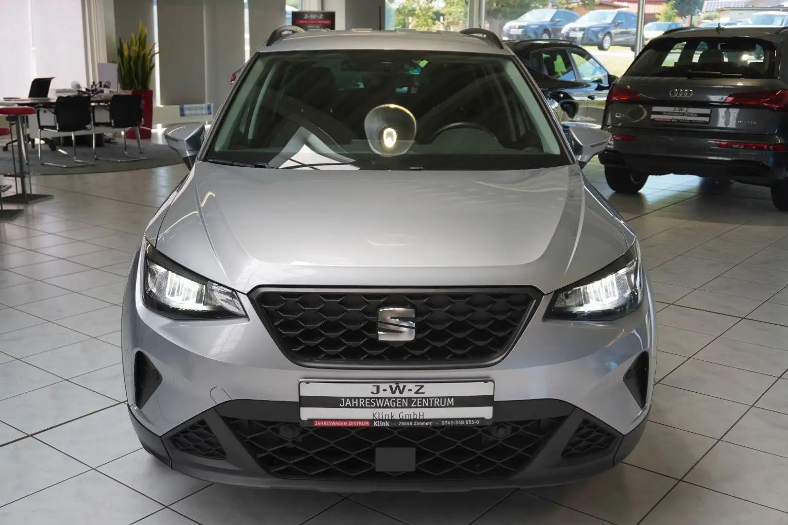 SEAT Arona Style 1.0 TSI*NAVI*LED*TEMPOMAT*R16*APS* Zilver - 2