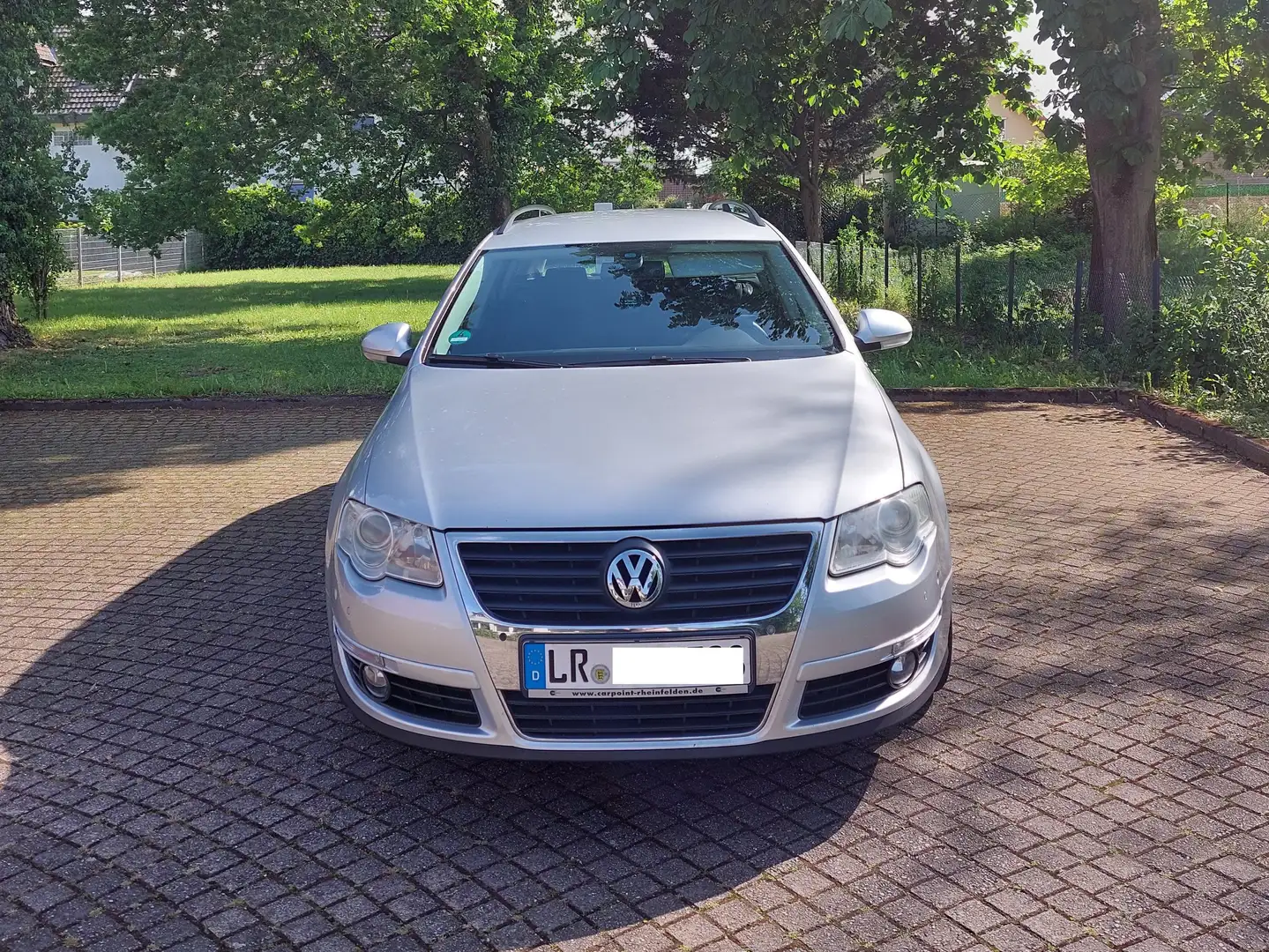 Volkswagen Passat Variant 1.4 TSI Highline BlueMotion Technology Silber - 1