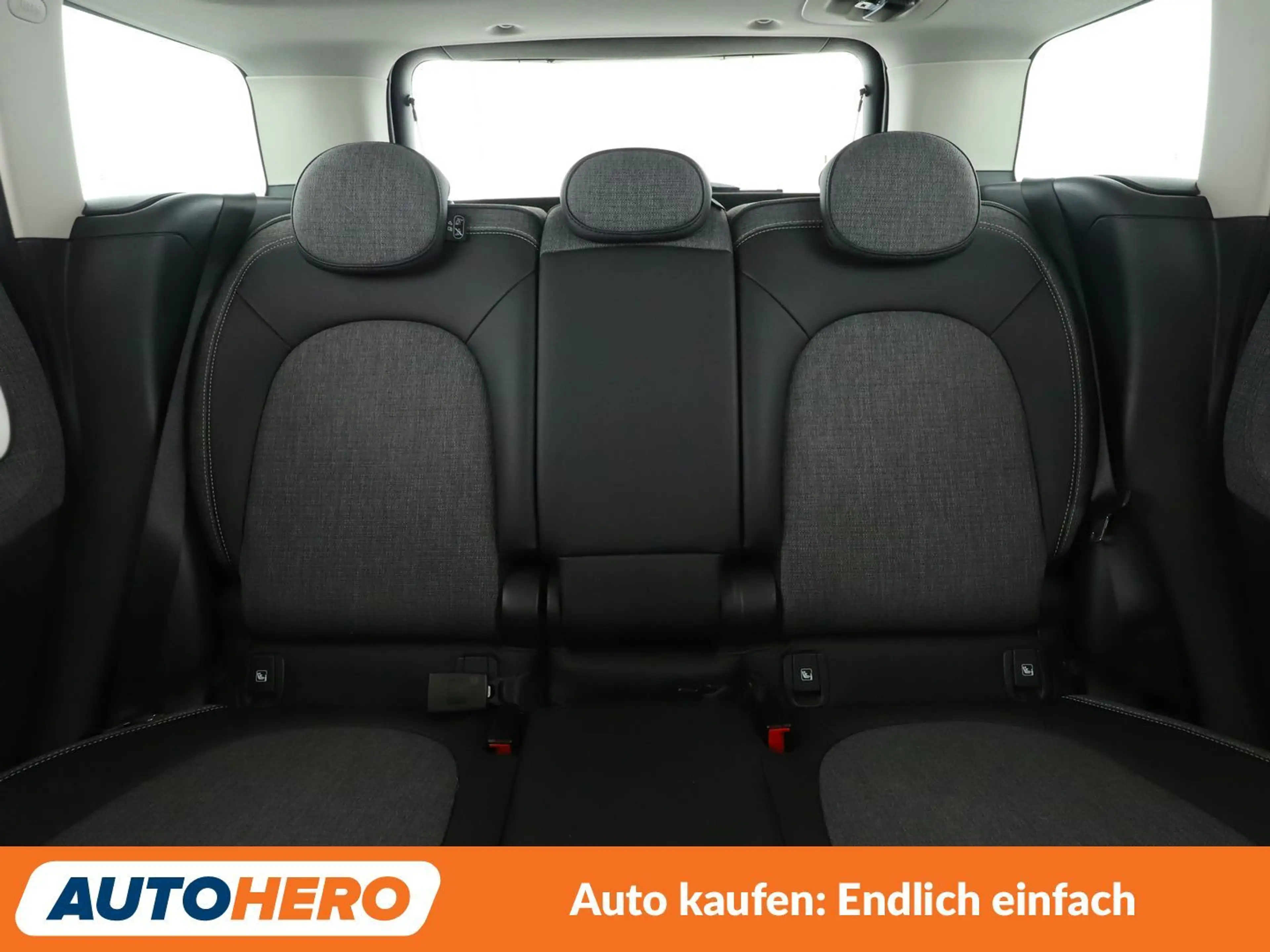 MINI Cooper D Countryman Cooper D Classic Trim Aut.*NAVI*PDC*TEMPO*SHZ* — photo 15