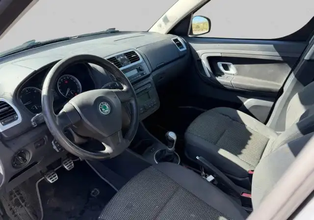 Skoda Roomster view 8
