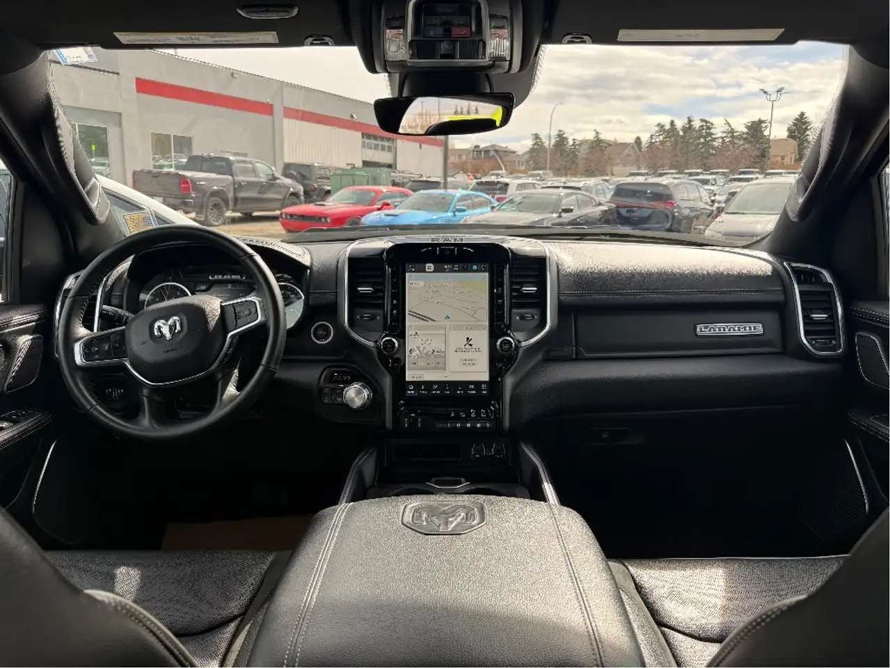 RAM 1500 снимка RAM 1500