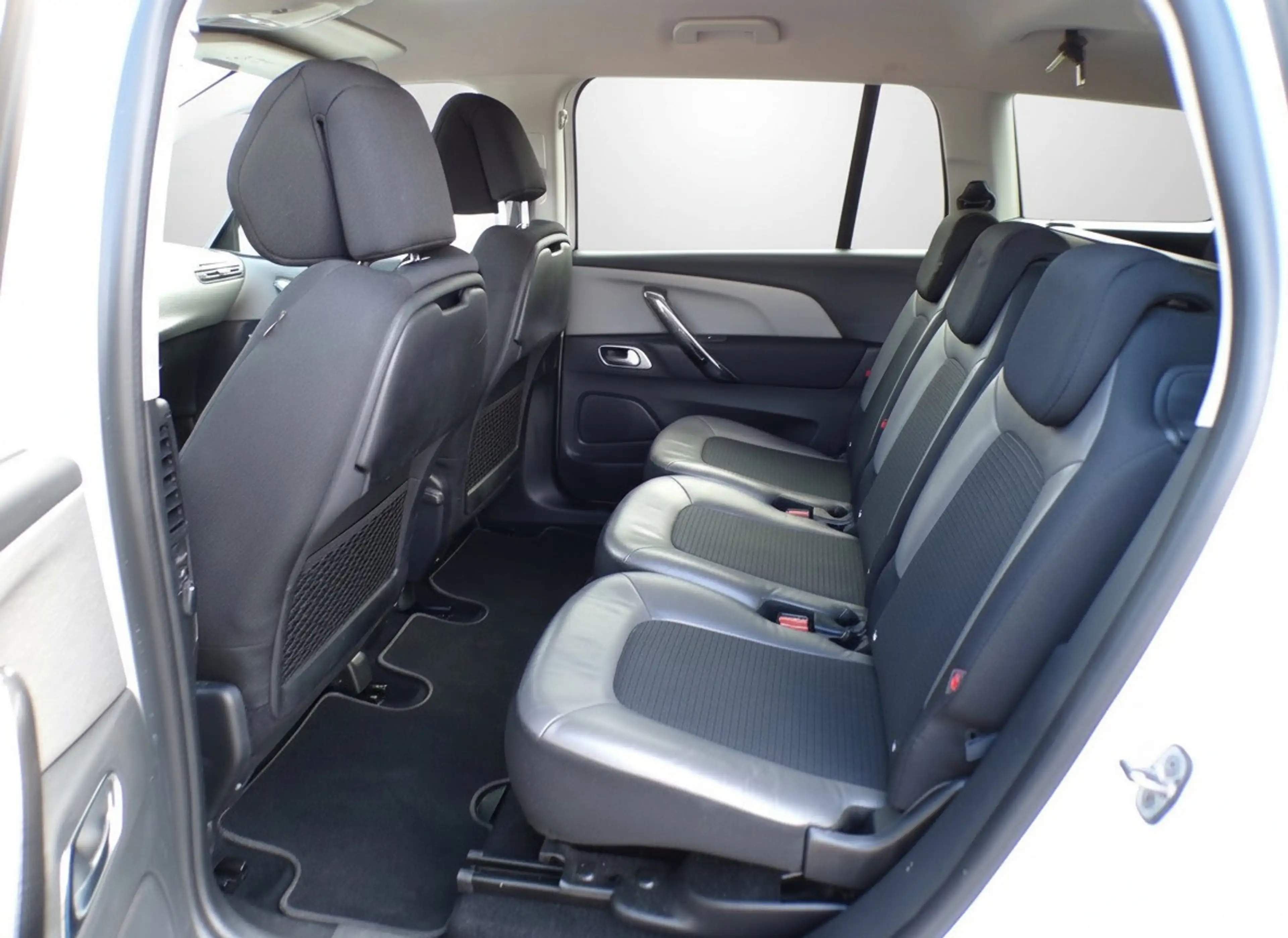 Citroen Grand C4 Picasso 1.2 PureTech Live|Cruise|Cam|Trekh. — photo 8