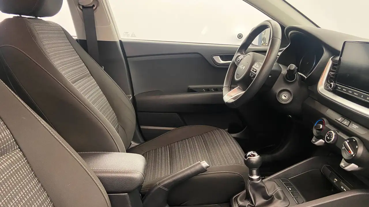 Kia Stonic 1.2 dpi Style 84cv OPZIONE RATE NO BANCA, миниатюра 9