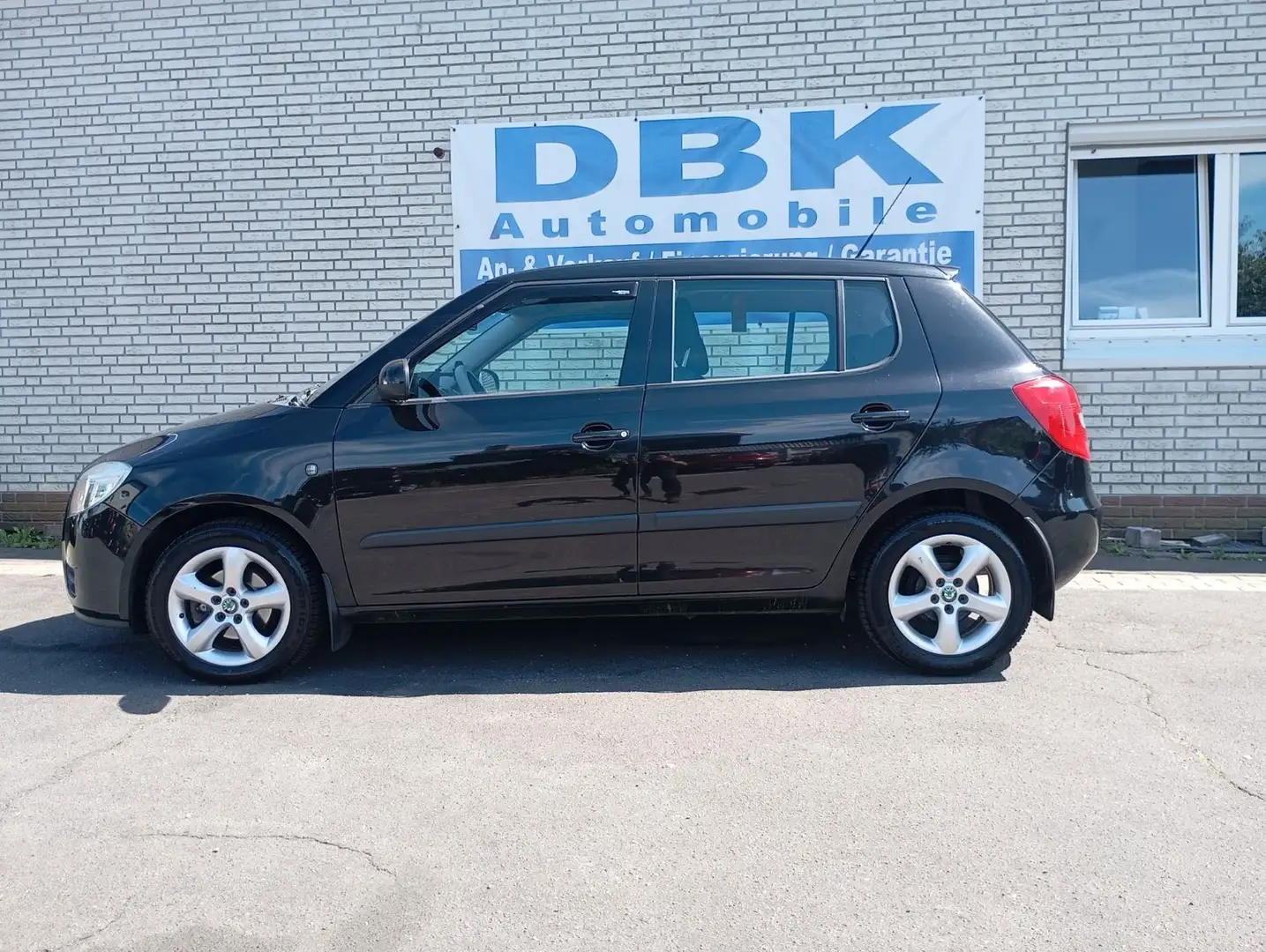 Skoda Fabia Ambiente Klima SHZ Tempom. AUX Noir - 2