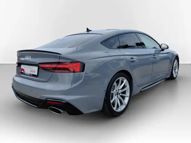 Audi RS5 view 5