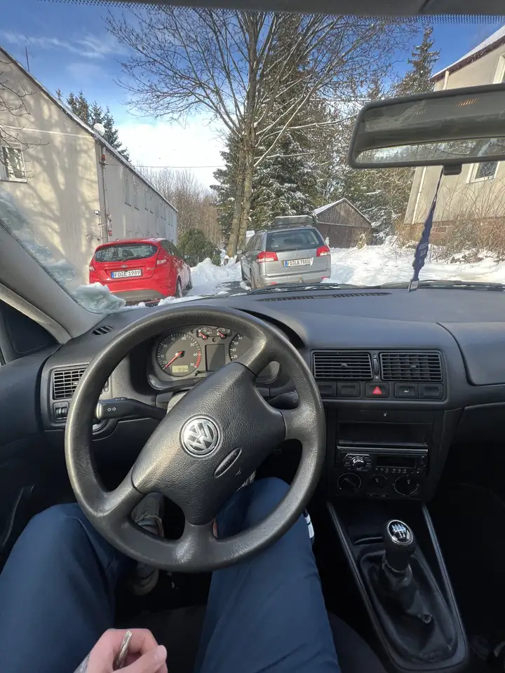 Volkswagen Golf 4 (1999) — 5-Türer, Alufelgen, Sch, foto 5