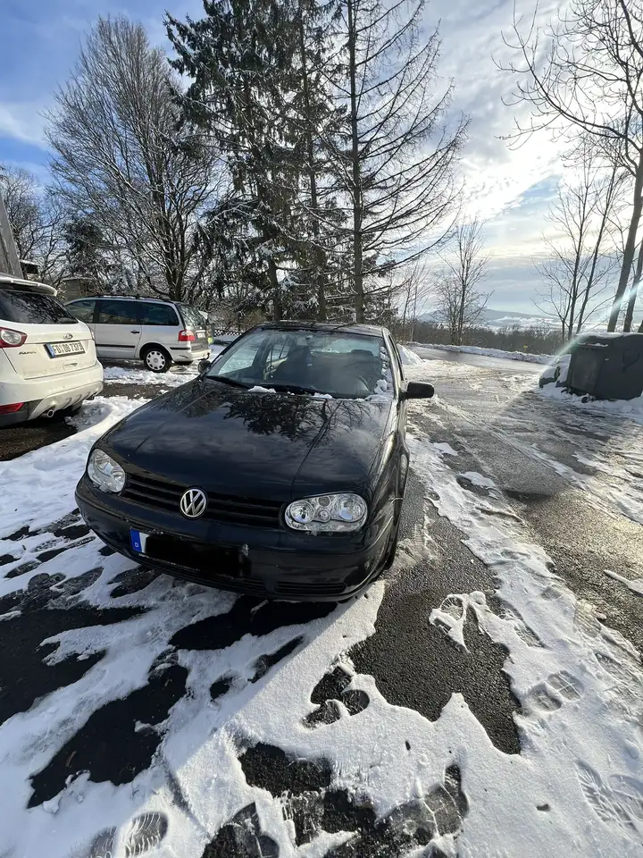 Volkswagen Golf 4 (1999) — 5-Türer, Alufelgen, Sch, foto 3