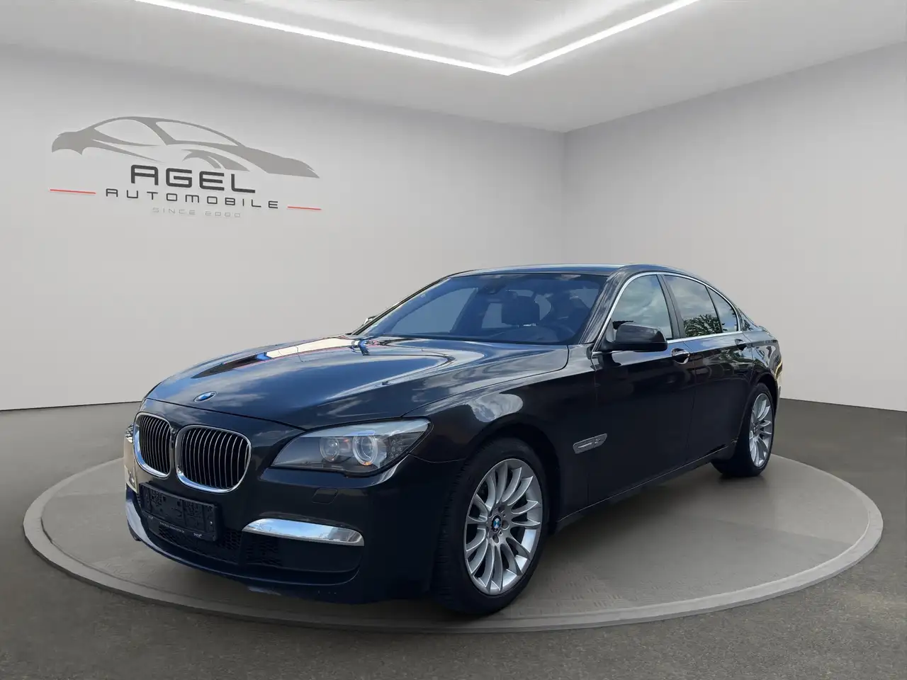BMW 750