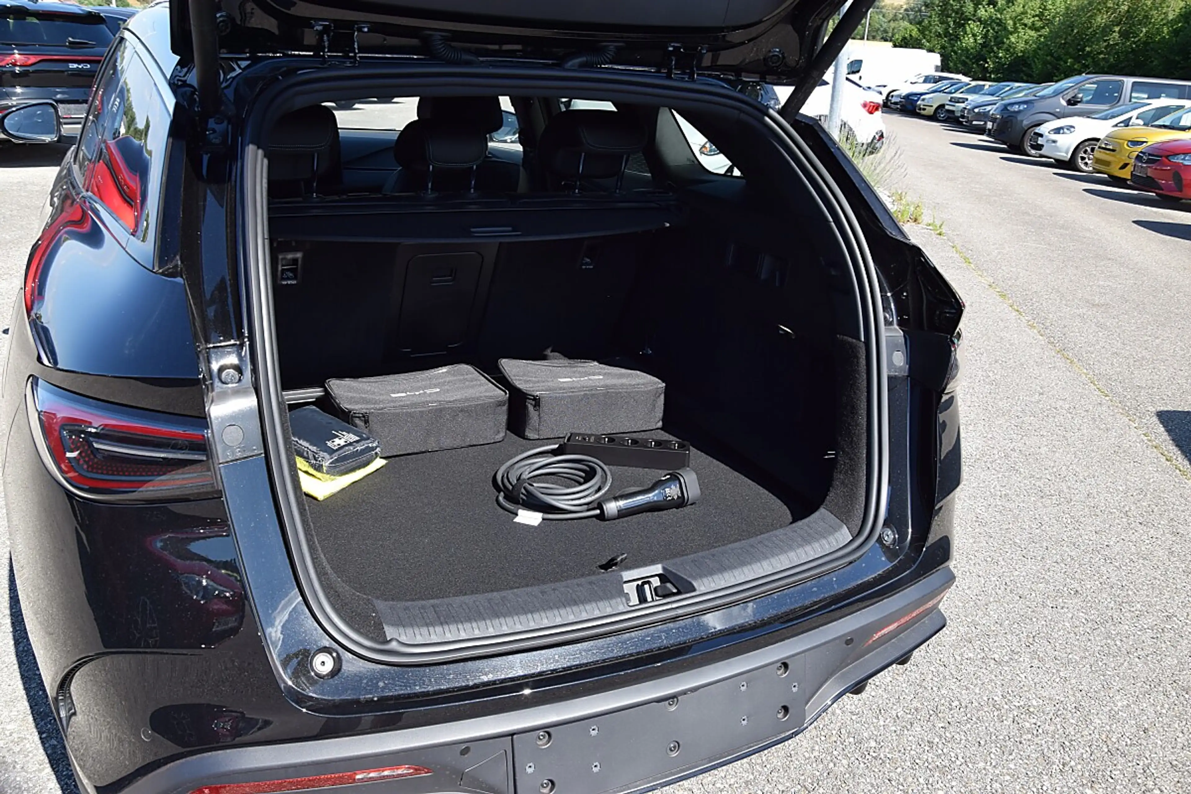BYD Seal 6 DM-i Touring PHEV 19kWh Comfort Österreich Pake... — photo 9