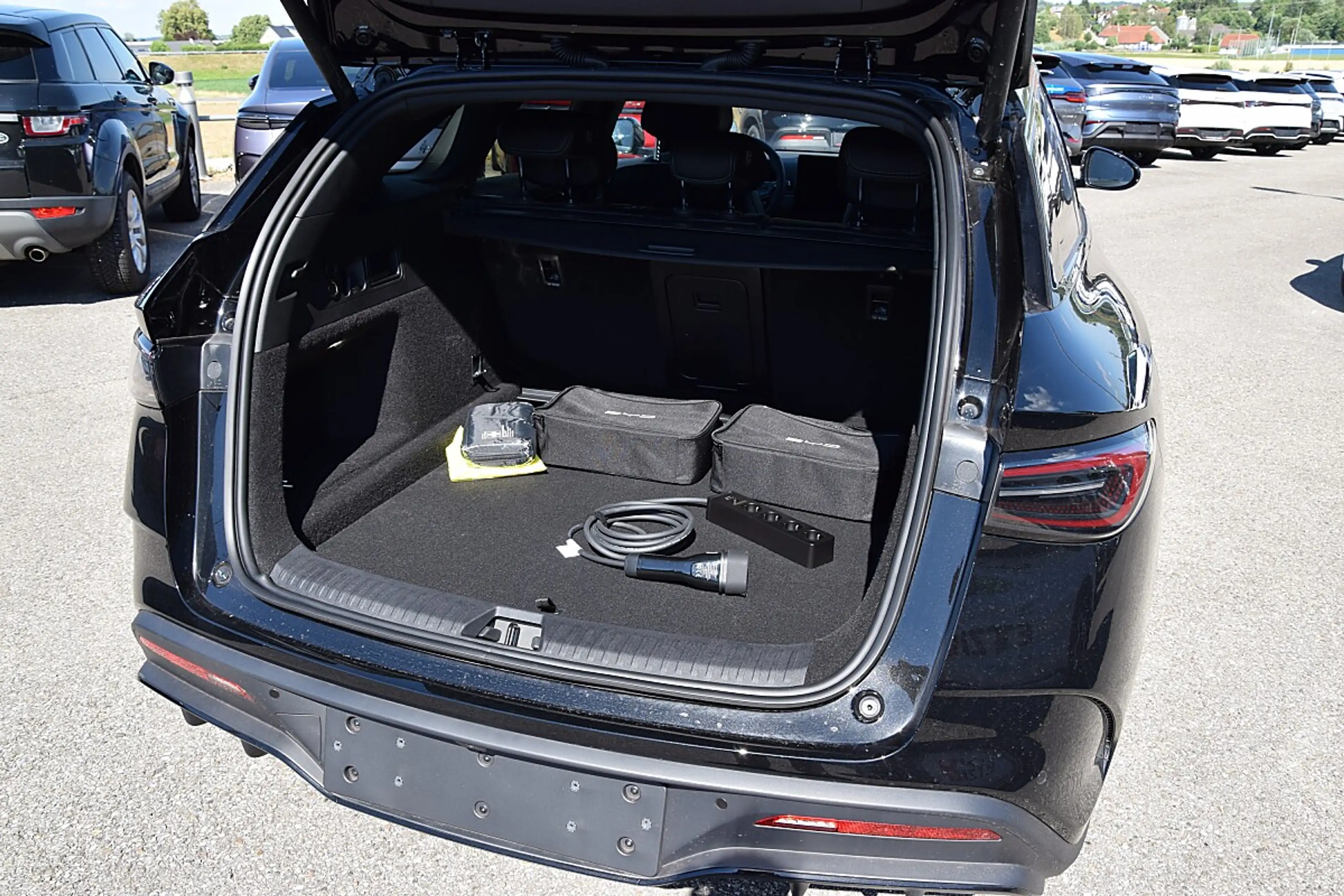 BYD Seal 6 DM-i Touring PHEV 19kWh Comfort Österreich Pake... — photo 8