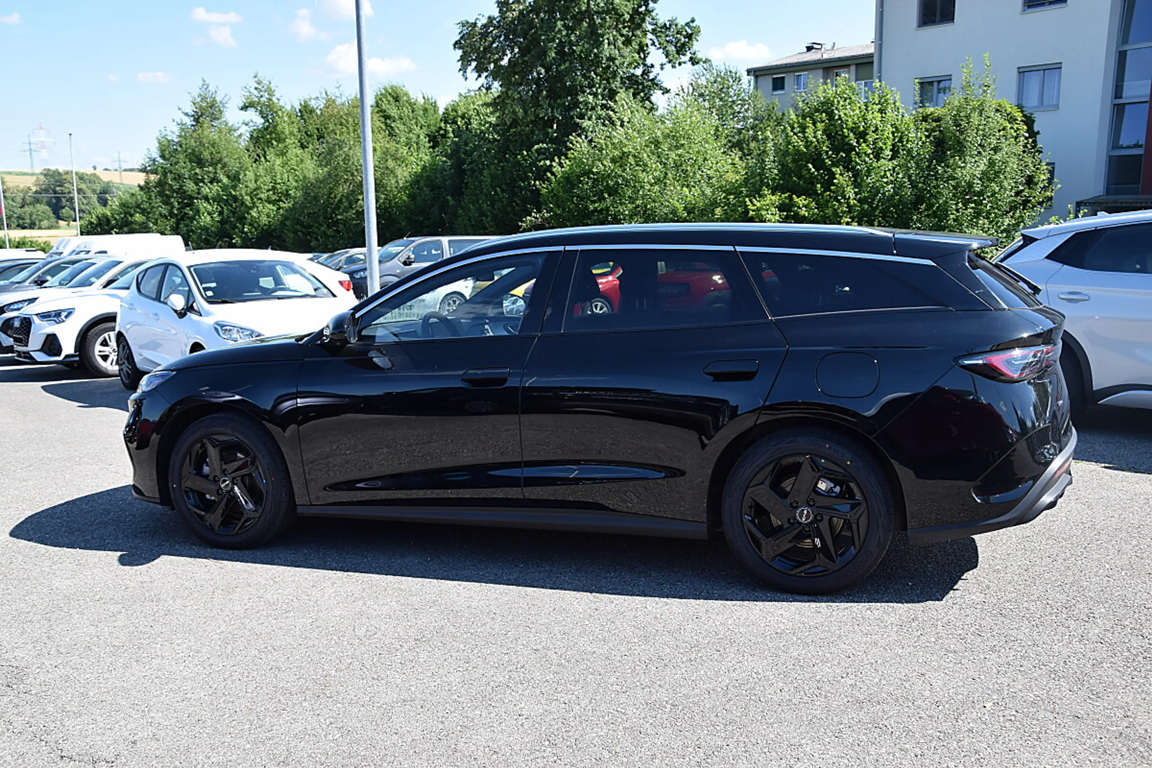 BYD Seal 6 DM-i Touring PHEV 19kWh Comfort Österreich Pake... — photo 6