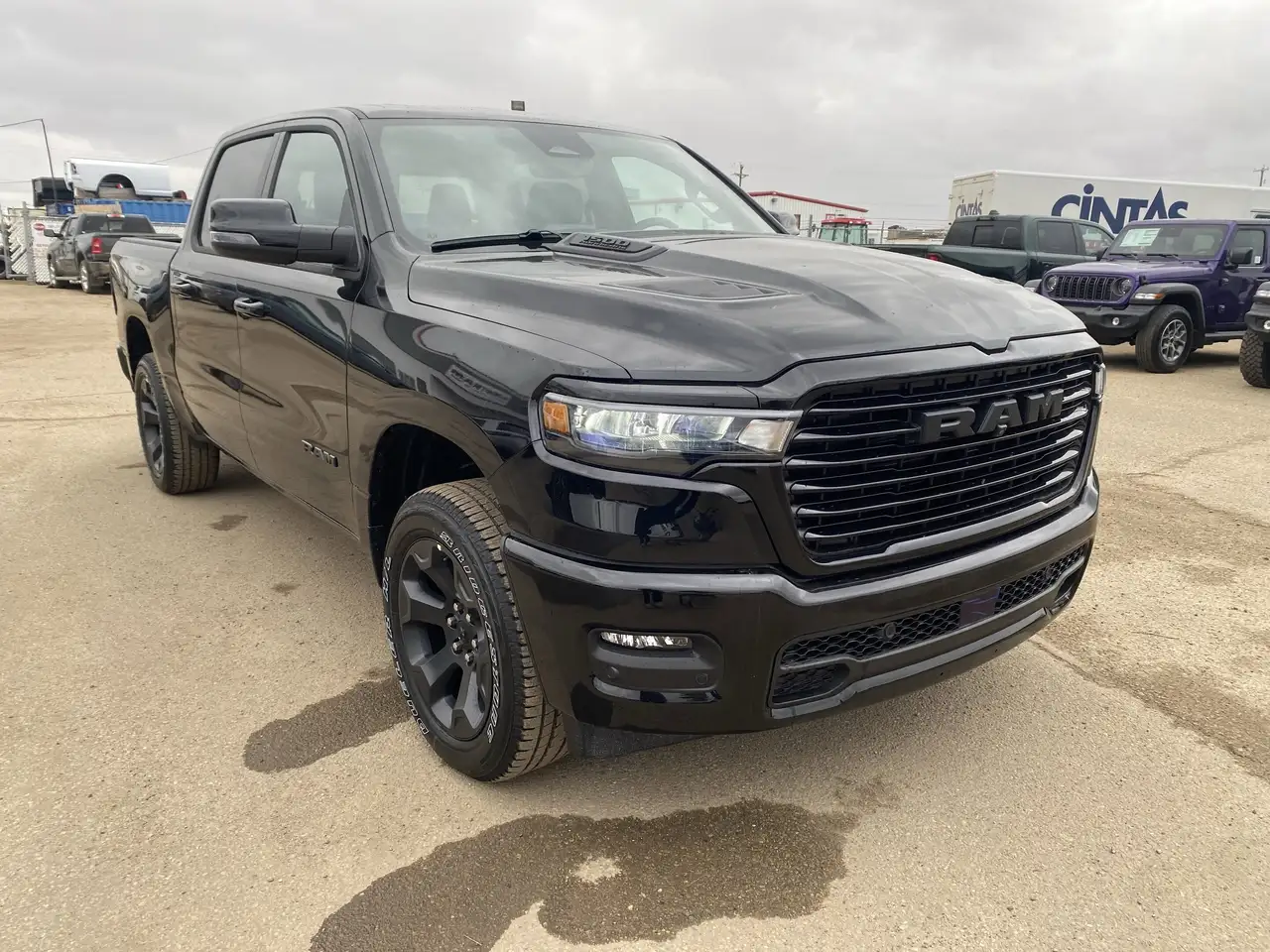 RAM 1500 снимка RAM 1500