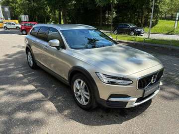 D4 AWD Geartronic *LEDER*SZH*LED*NAVI*AHV*
