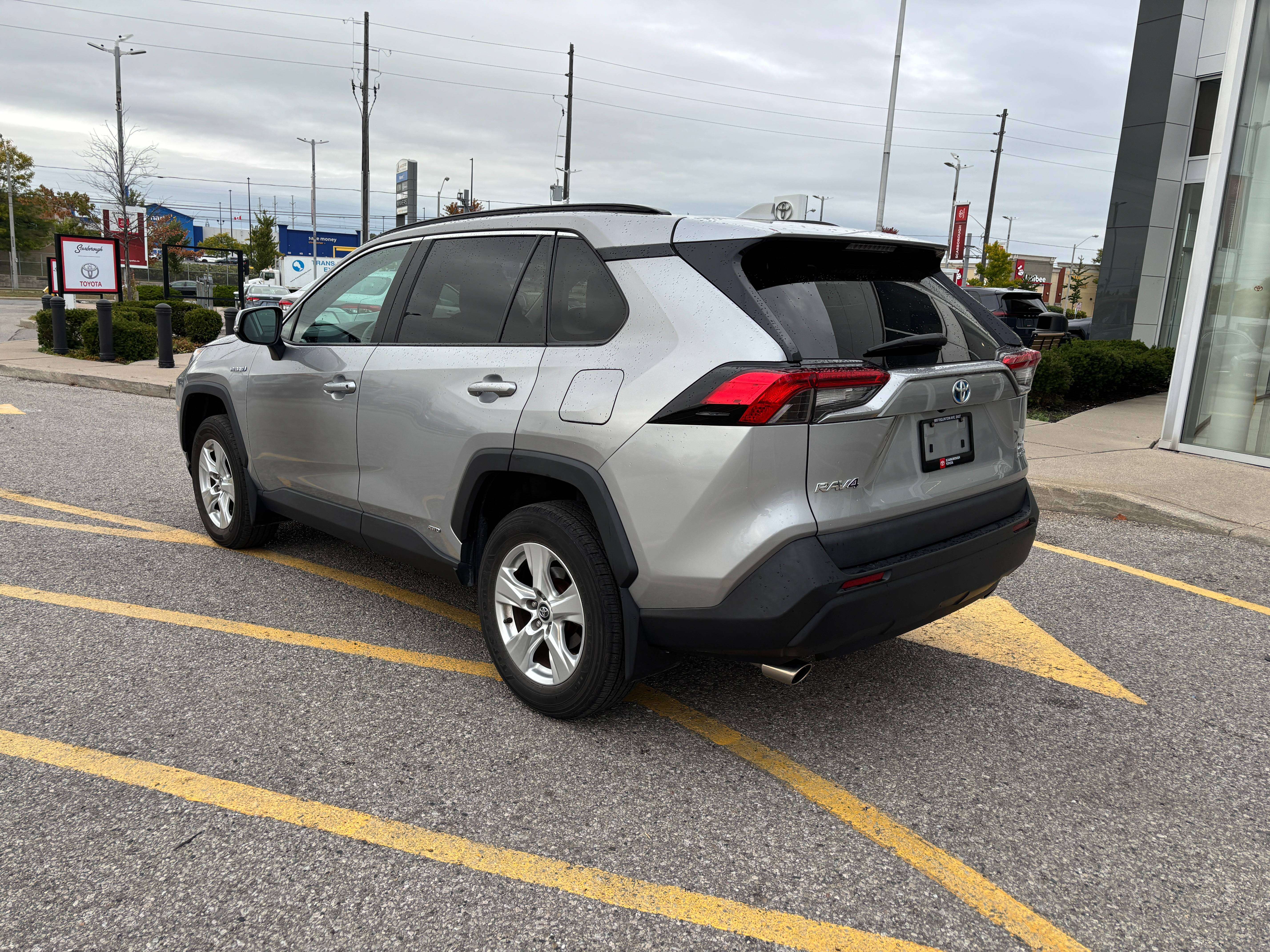 used 2020 Toyota RAV4 car, priced at $31,995