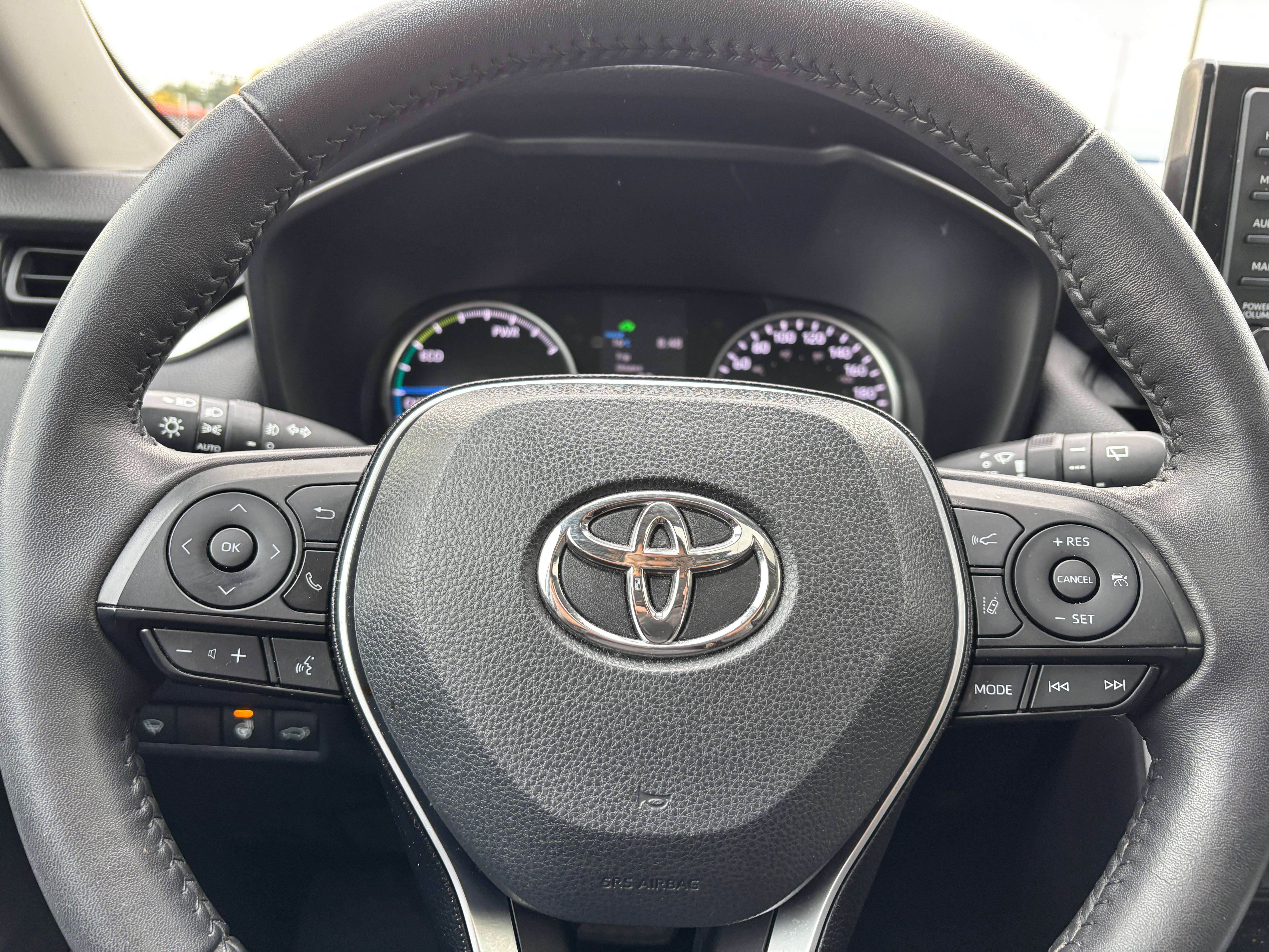 used 2020 Toyota RAV4 car, priced at $31,995