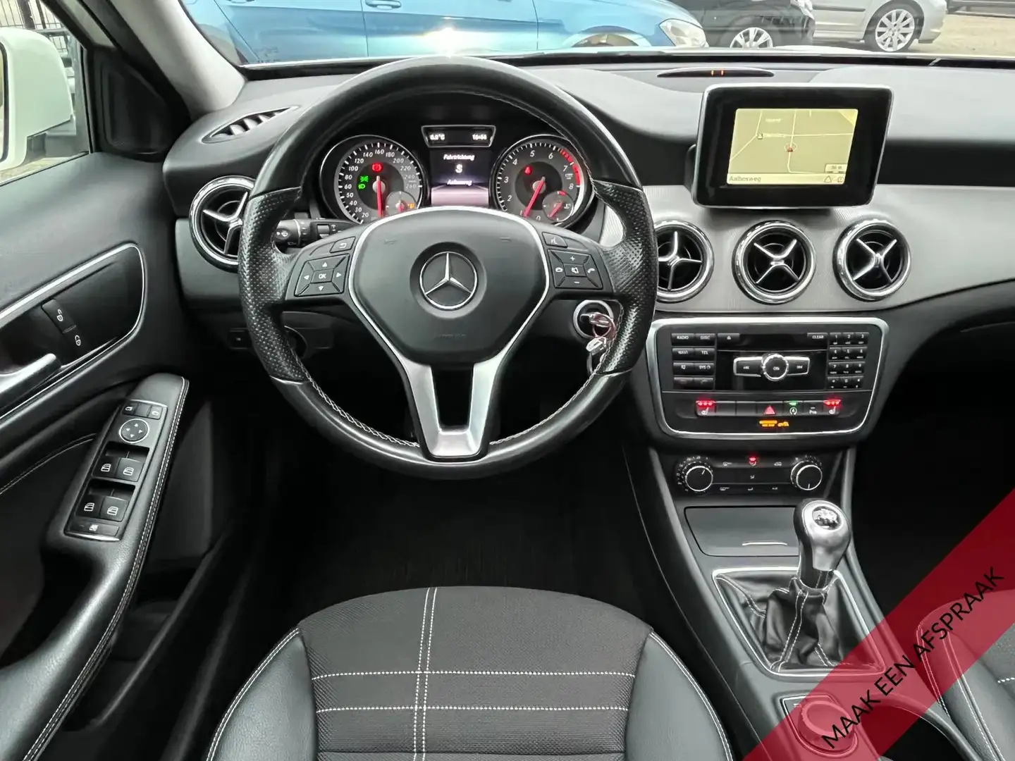 Mercedes-Benz GLA 180 122PK Airco,Navi,Panodak,Camera,PdcV+A,Stoelverw., Wit - 2
