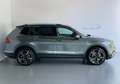 Volkswagen Tiguan Allspace 4x4 *LED*ACC*MEMO*CAM*KeyGo*20Zoll Grau - thumbnail 4