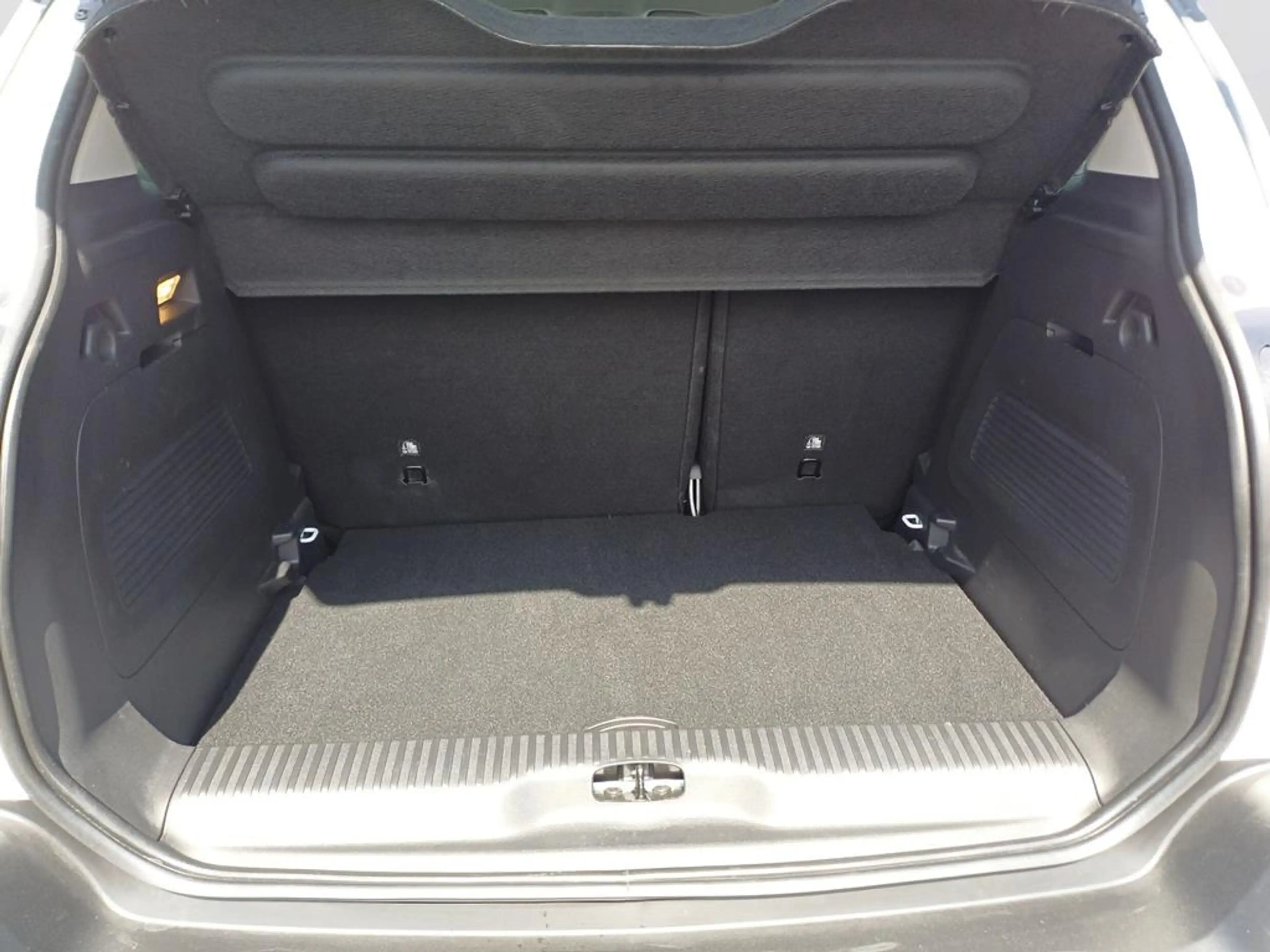 Citroen C3 Aircross PureTech 110 S&S Shine — photo 6