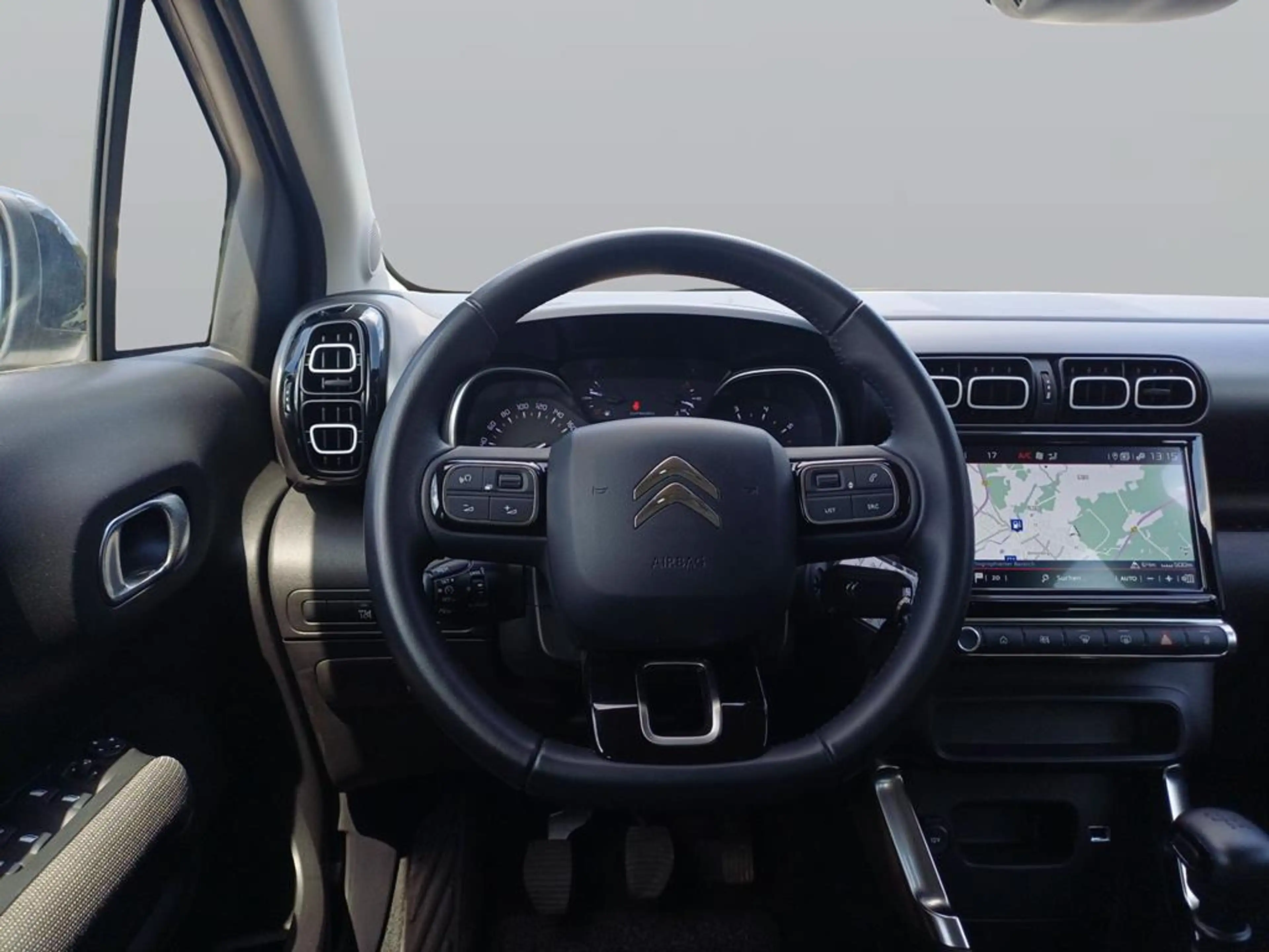 Citroen C3 Aircross PureTech 110 S&S Shine — photo 12