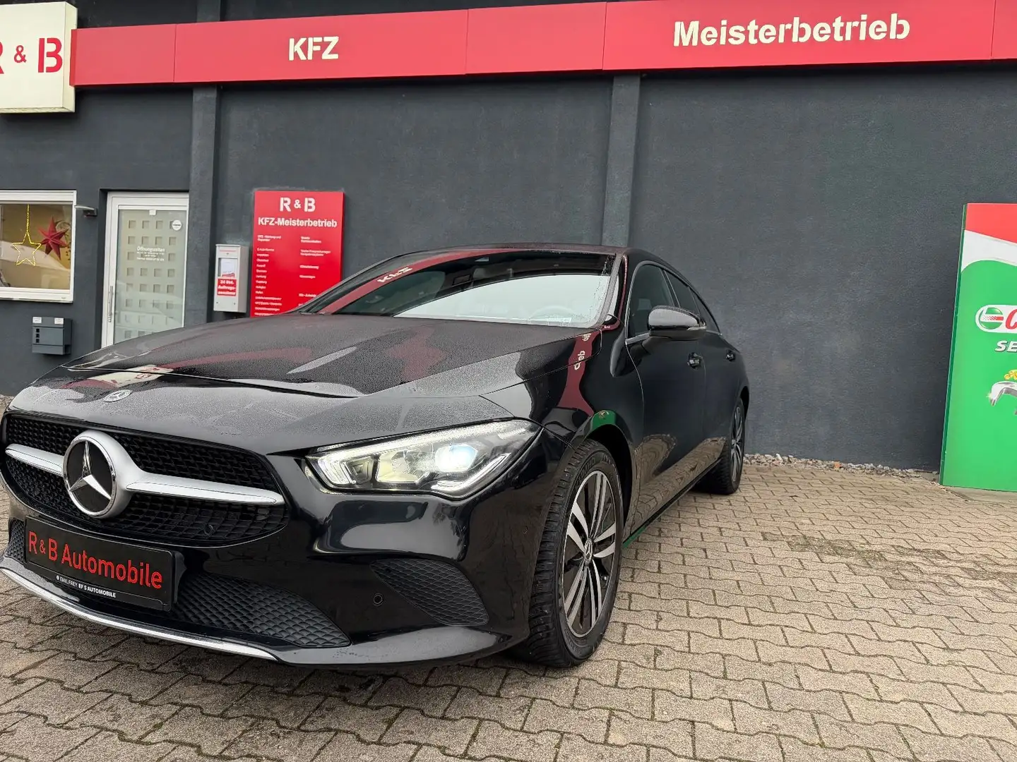 Mercedes-Benz Sonstige CLA Shooting Brake CLA 180*Navi*Led*RFK Schwarz - 1