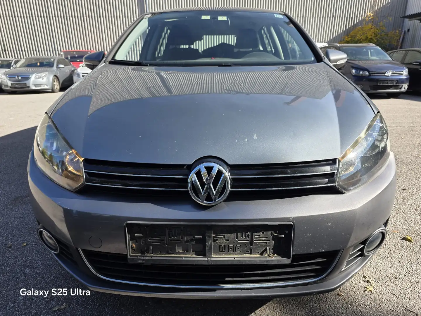 Volkswagen Golf 2.0 TDI DPF Trendline Grau - 1