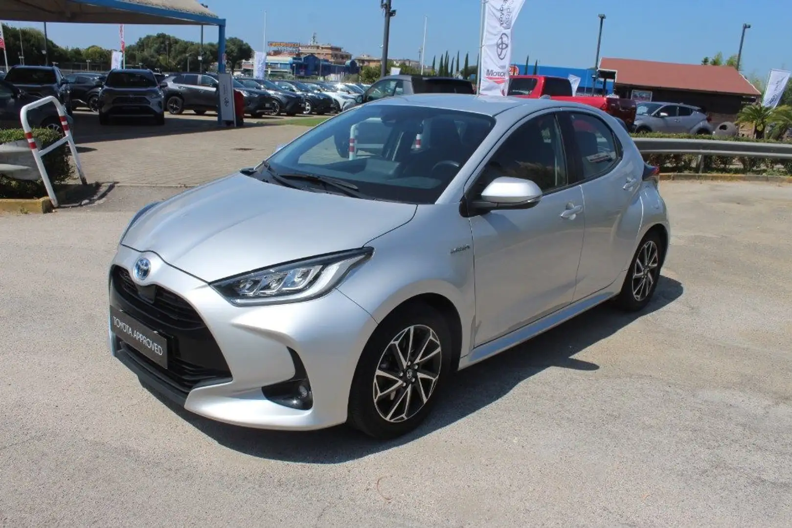 Toyota Yaris 1.5 Hybrid 5 porte Trend 115cv E-CVT Grigio - 1
