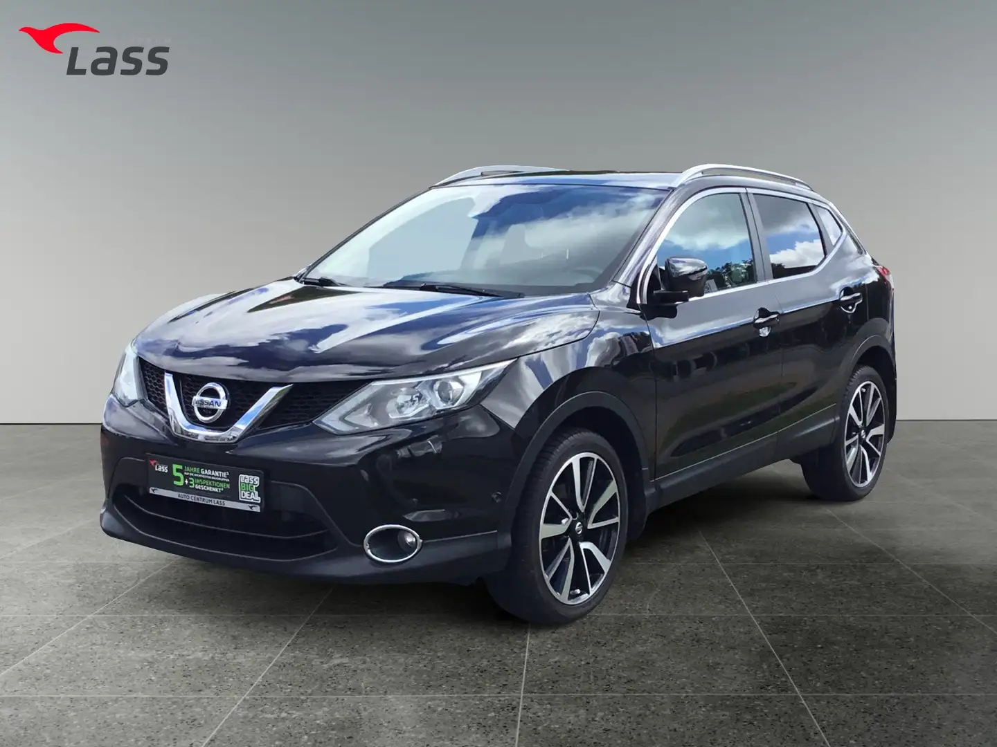 Nissan Qashqai 1.2 Visia Navi, 360 Grad Kamera Zwart - 2