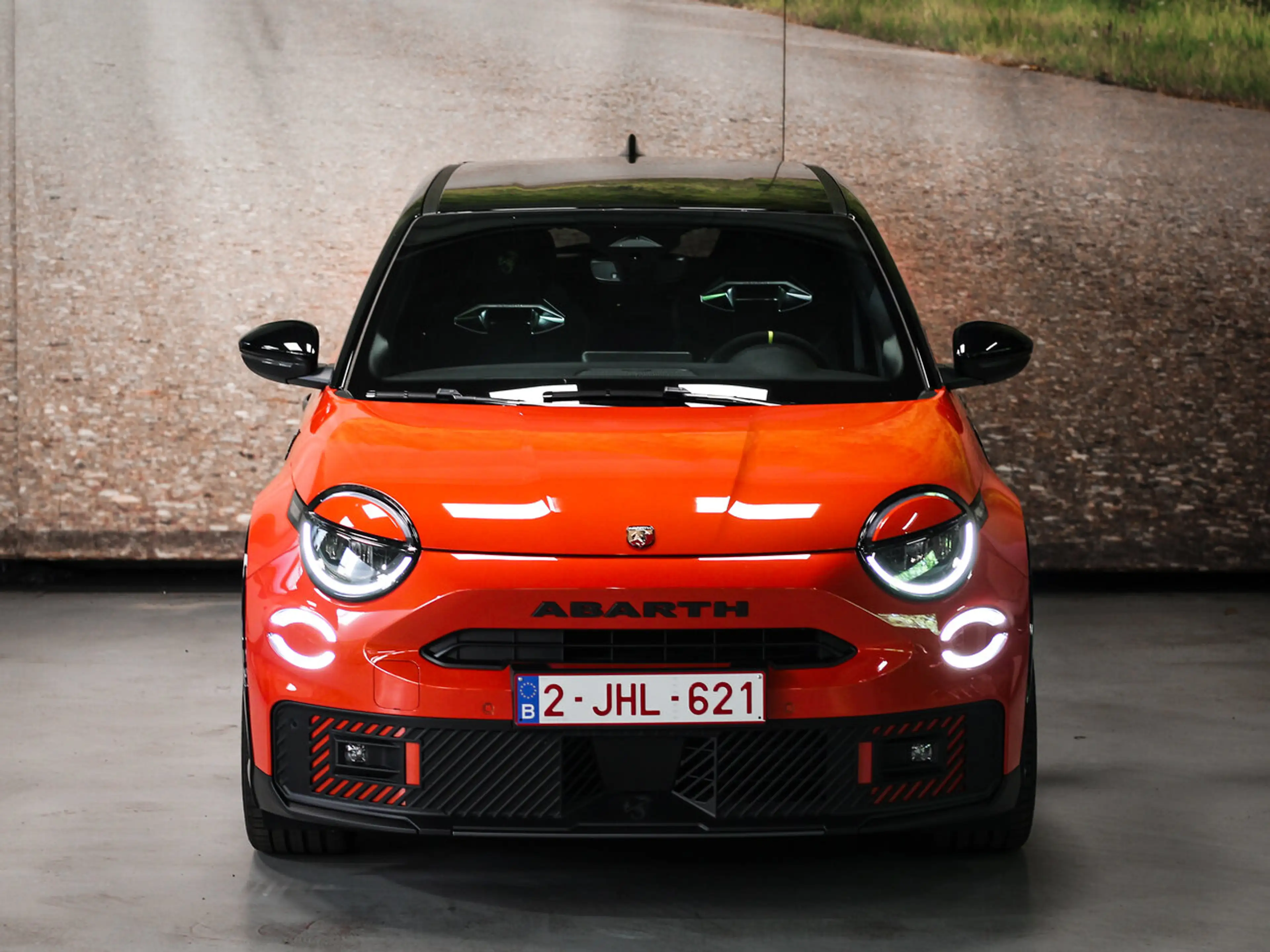 Abarth 600e Competizione — photo 2