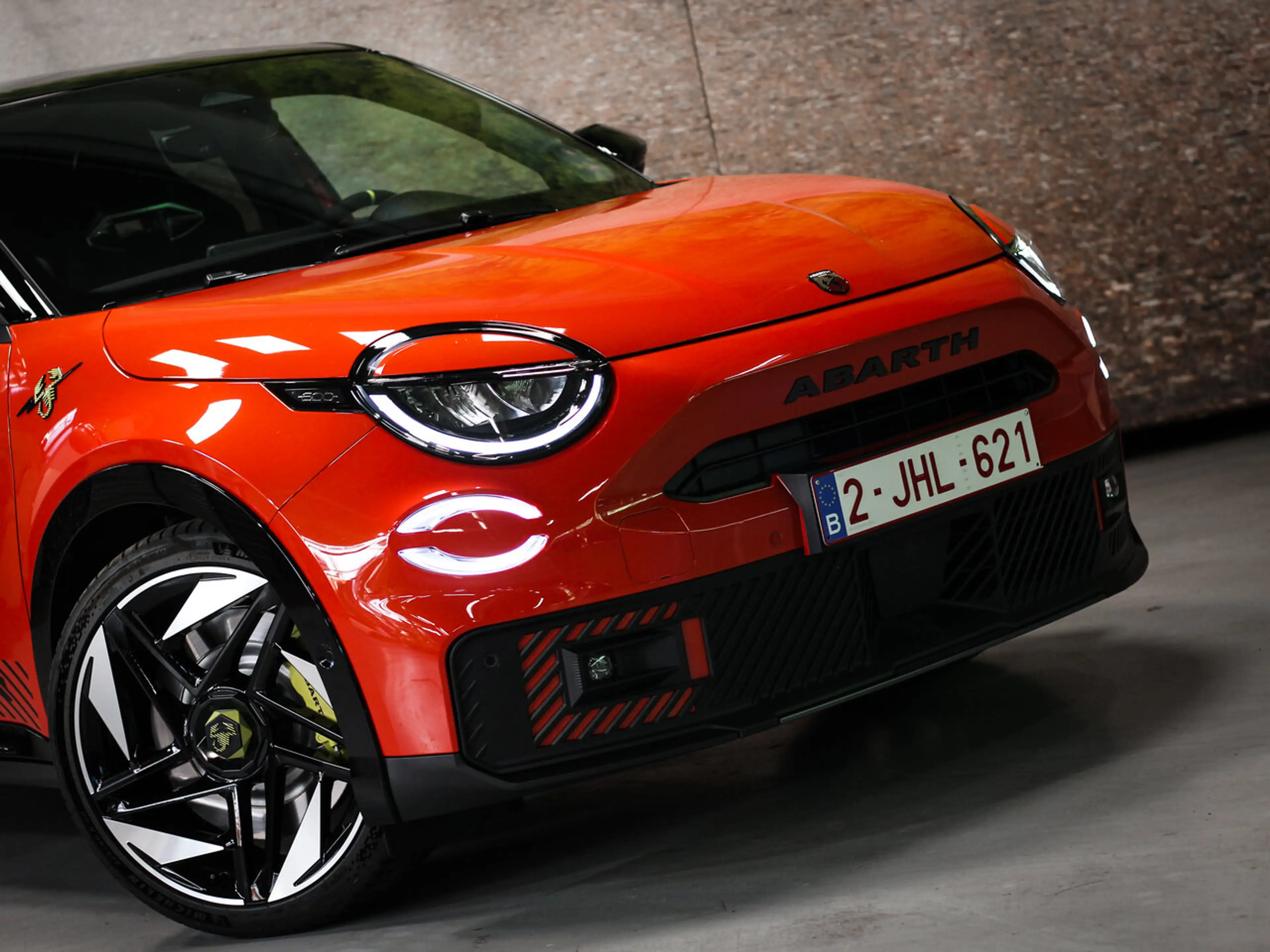 Abarth 600e Competizione — photo 15