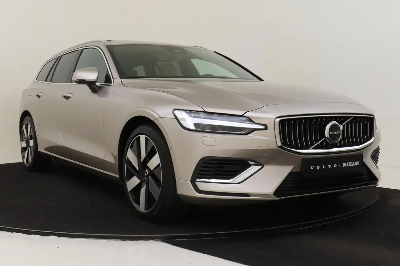 Volvo V60 2026 — фото 11