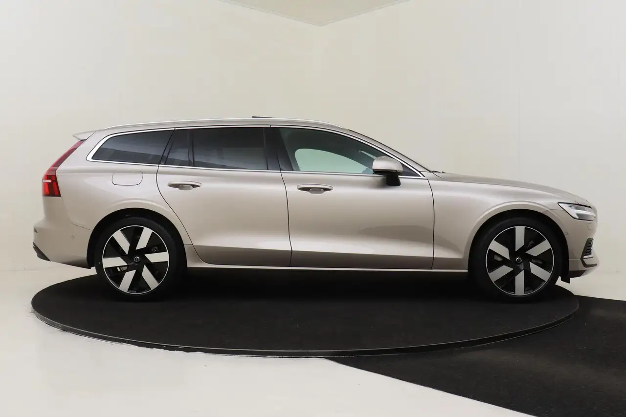 Volvo V60 2026 — фото 13