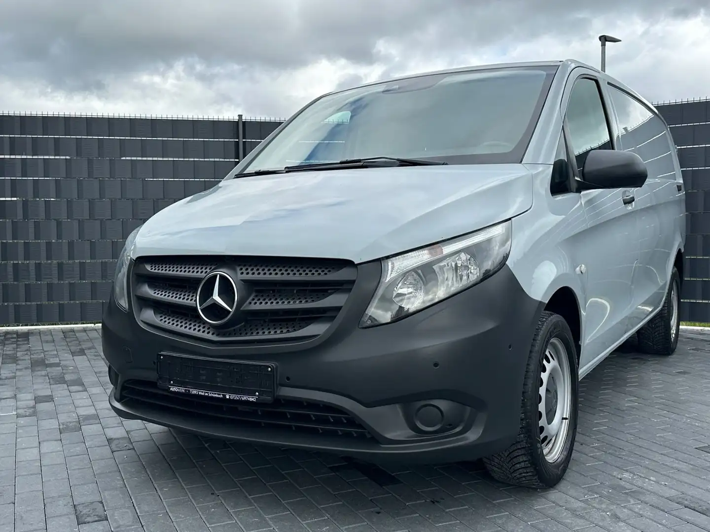 Mercedes-Benz Vito 116 CDI Kasten lang 4x4*7G*CAM*LEDER*NAVI* Grau - 1