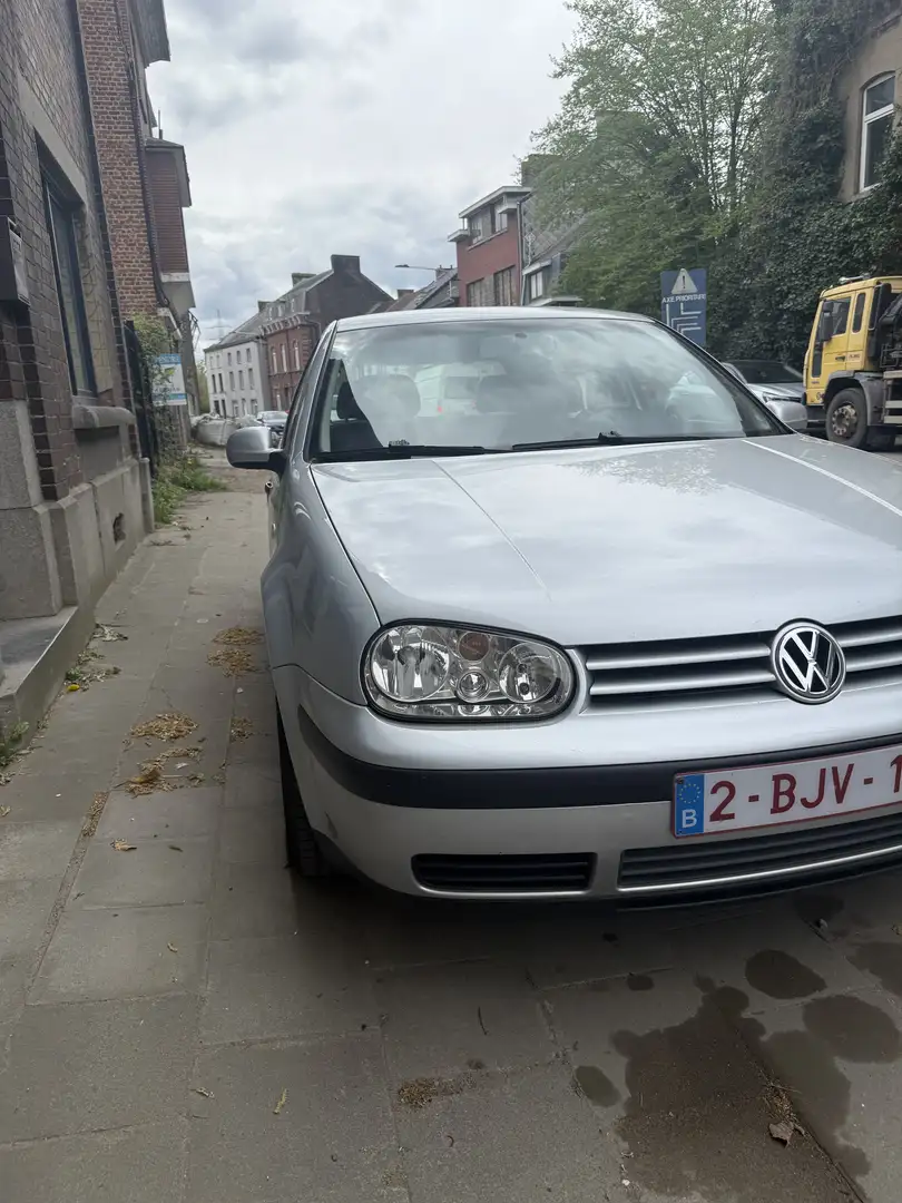 Volkswagen Golf 1.9 TDi - 2