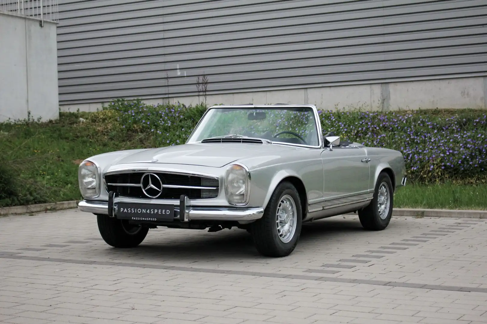 Mercedes-Benz 280 SL Pagode Plateado - 1