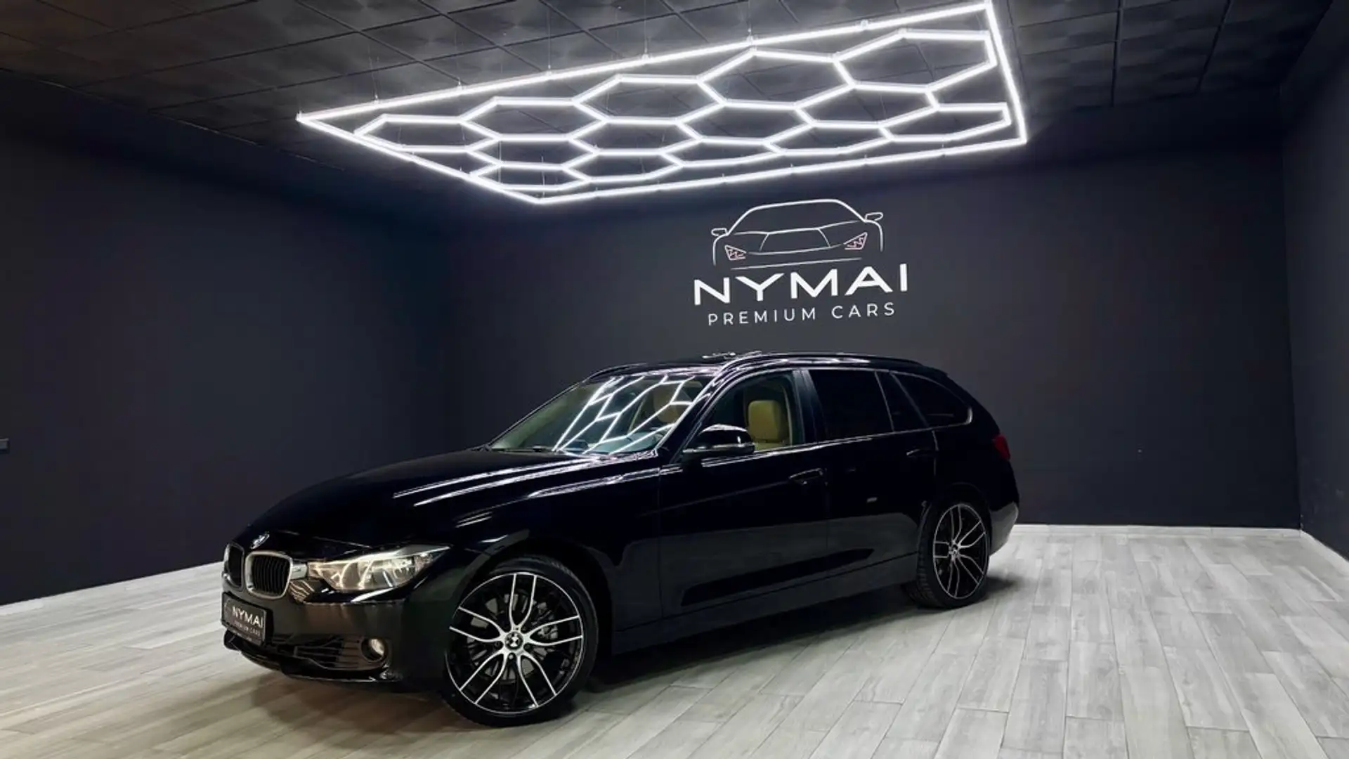 BMW 330 330dA Touring xDrive Negro - 2