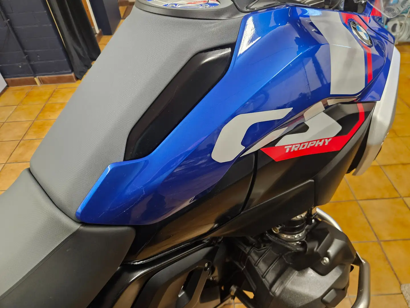 BMW R 1300 GS Trophy 5 pakketten - FULL Optie Blauw - 2
