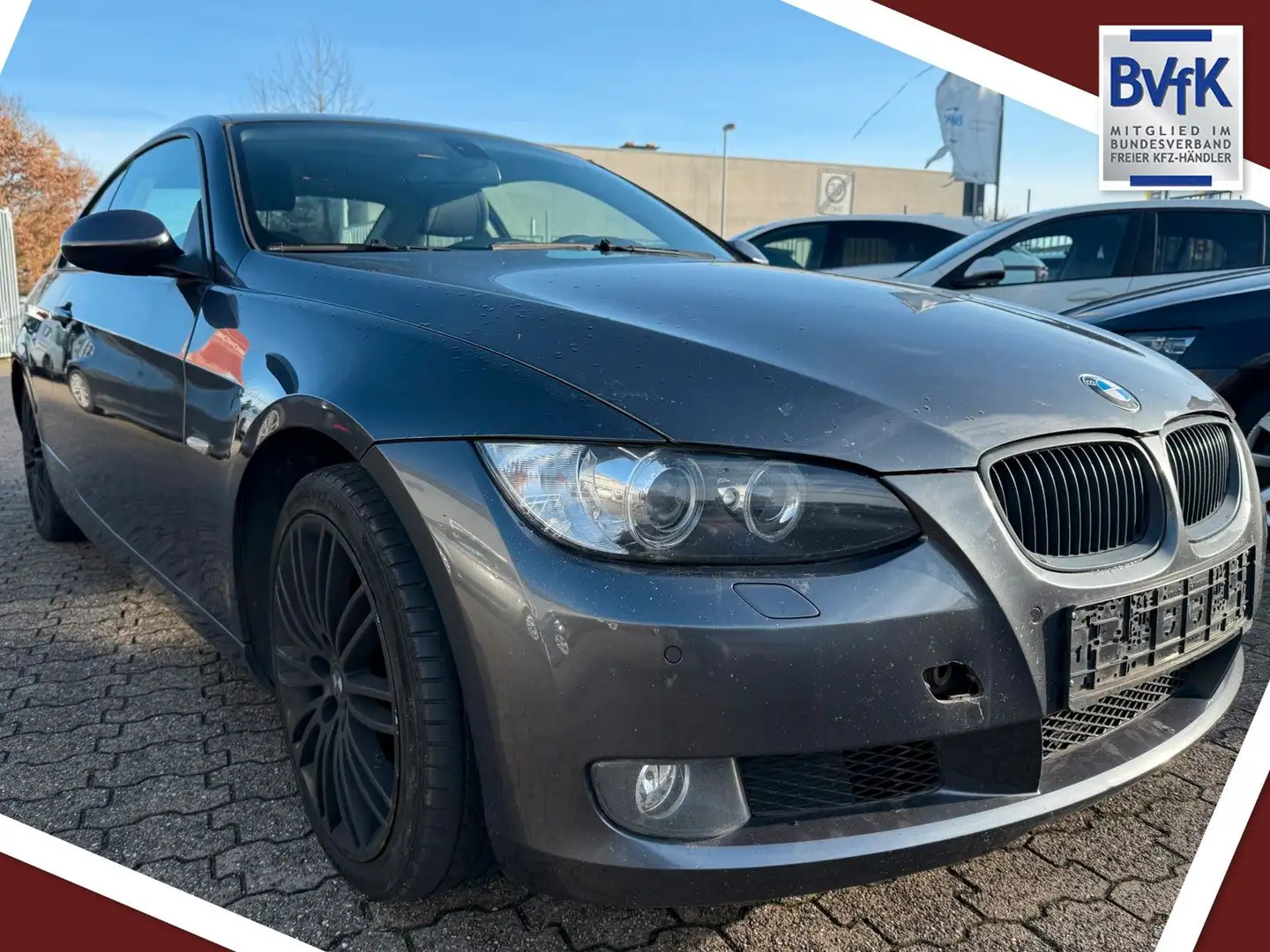 BMW 320 d Coupe Automatik Leder, Navi, Grau - 1