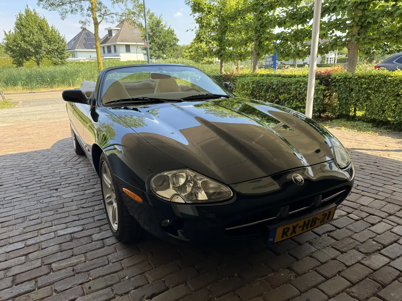 Jaguar XK8 Cabriolet, foto 2