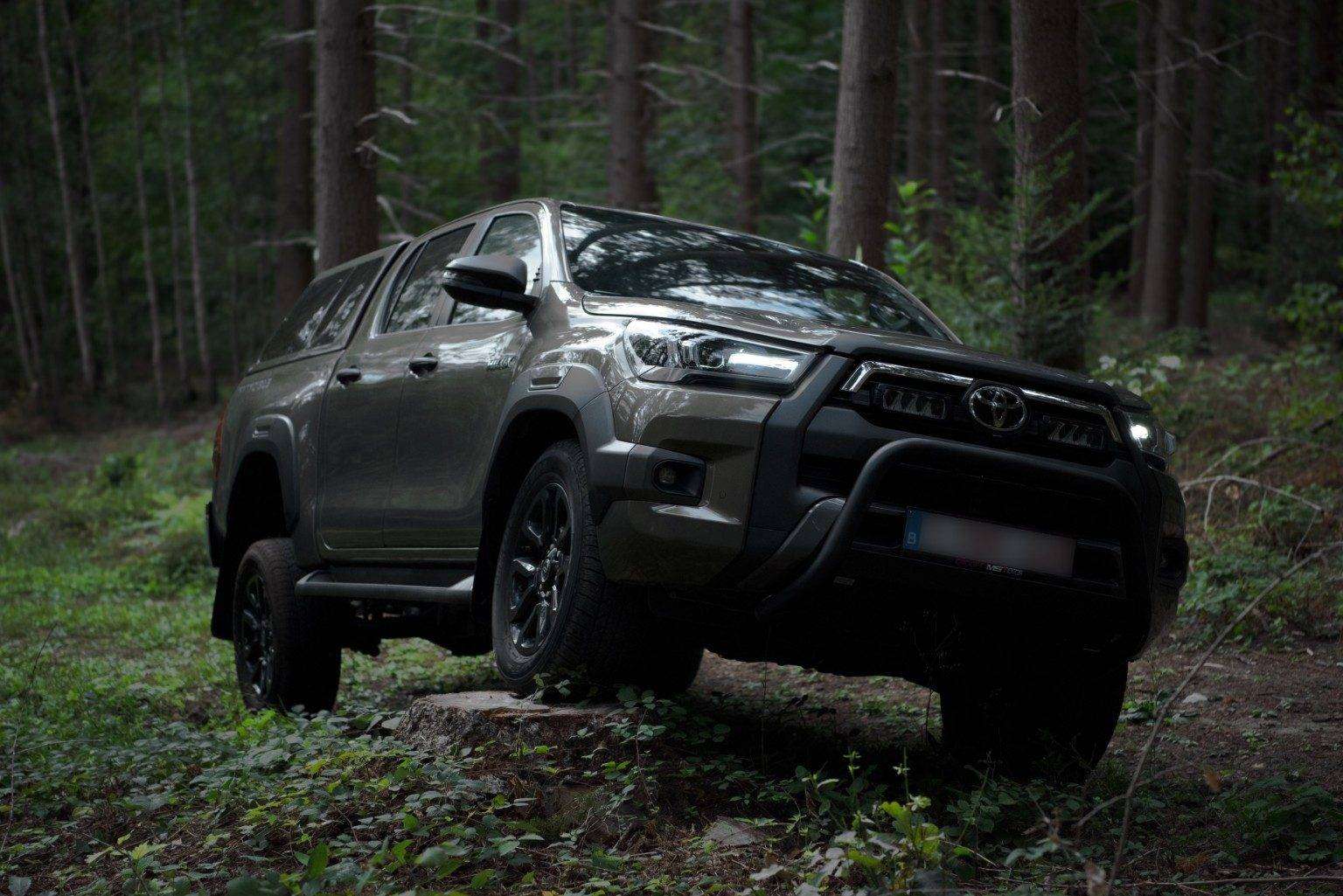 2025 Toyota Hilux