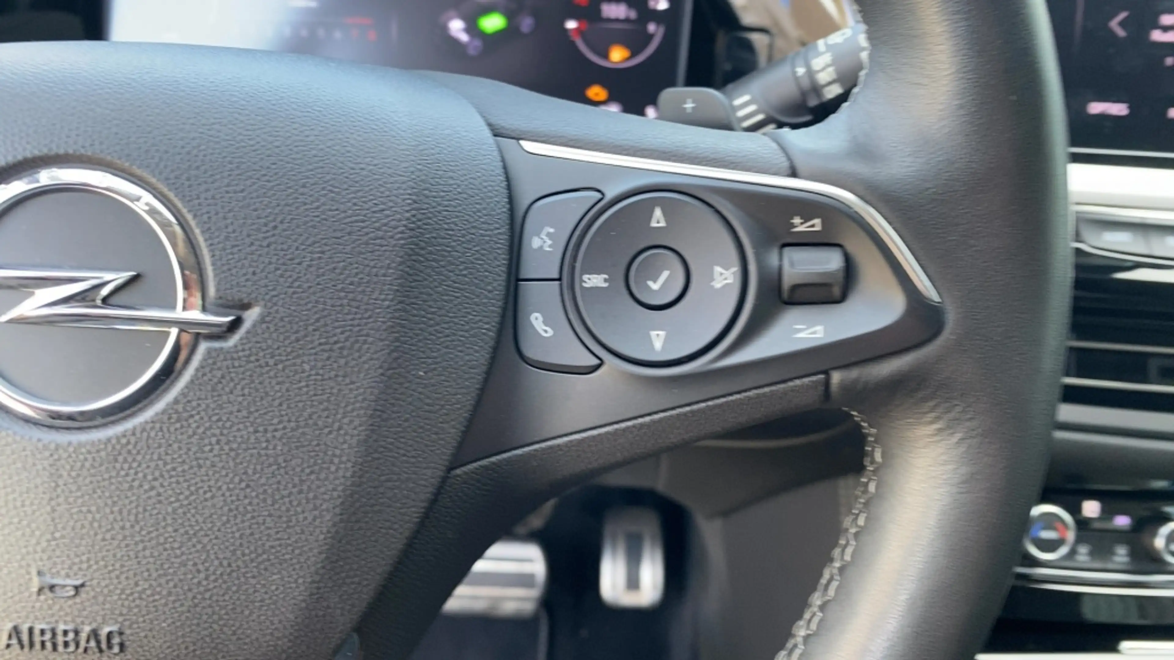 Opel Grandland 1.6 T. plug-in Hybride GS Line — photo 12
