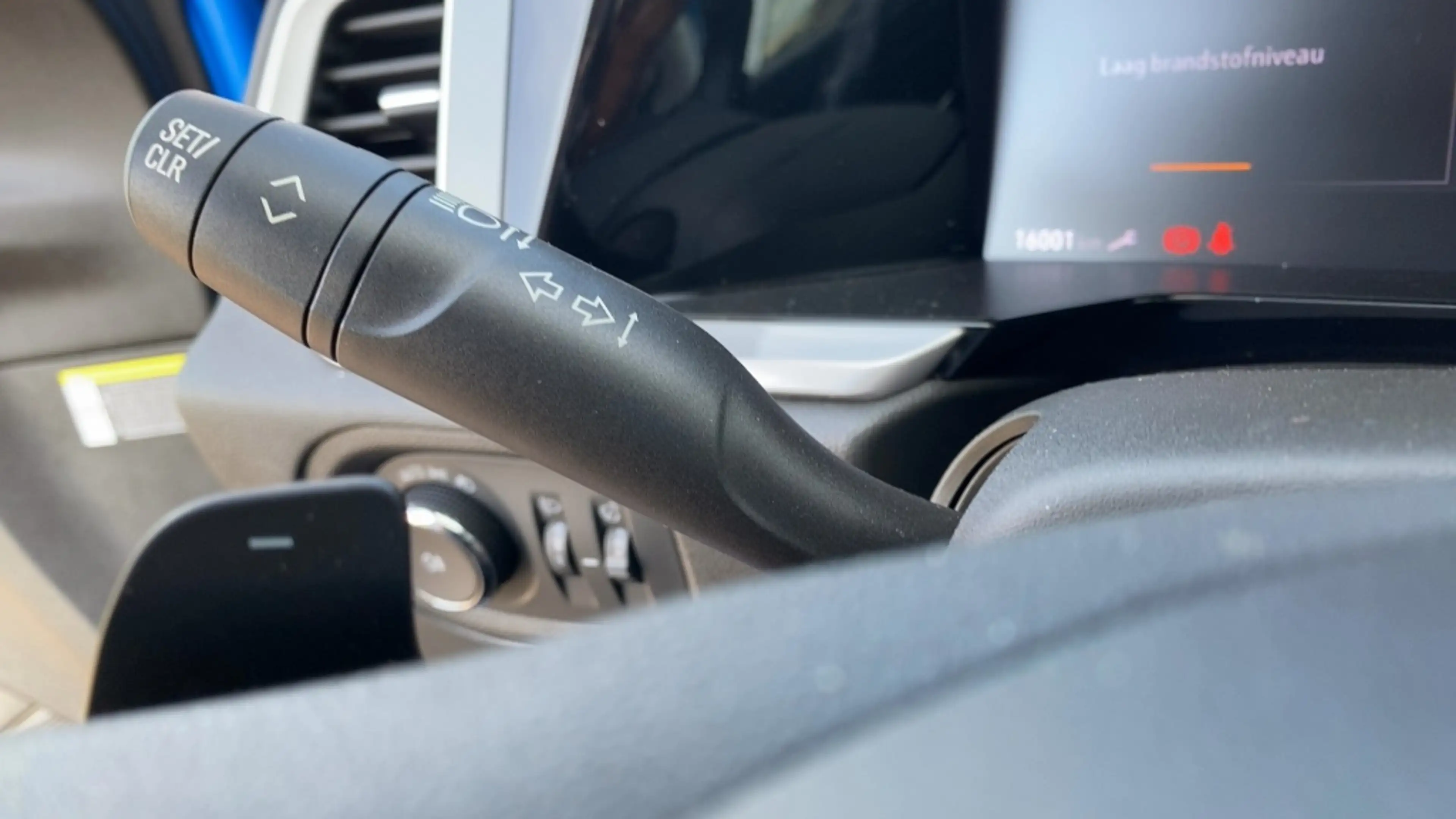 Opel Grandland 1.6 T. plug-in Hybride GS Line — photo 9