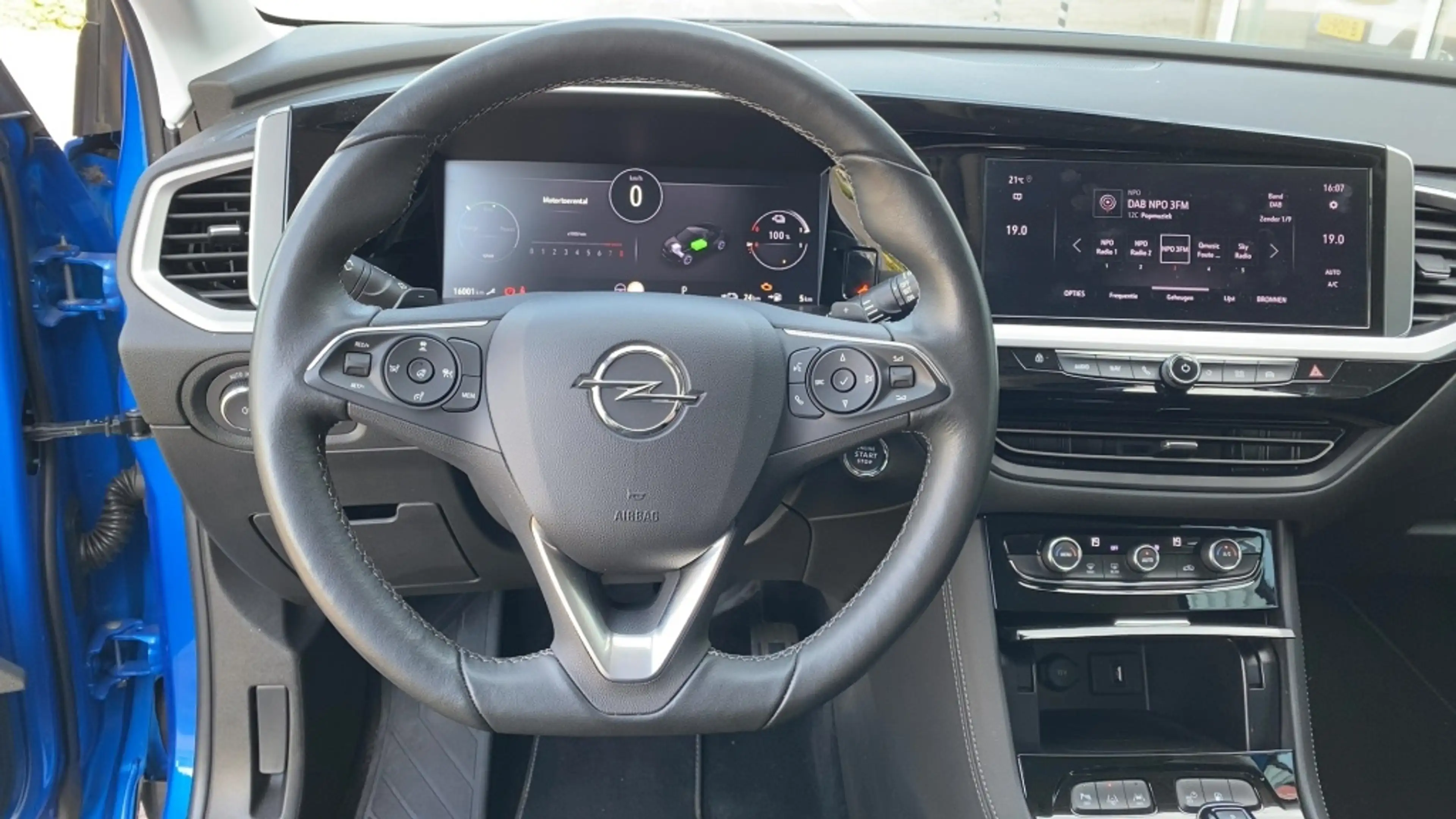Opel Grandland 1.6 T. plug-in Hybride GS Line — photo 14