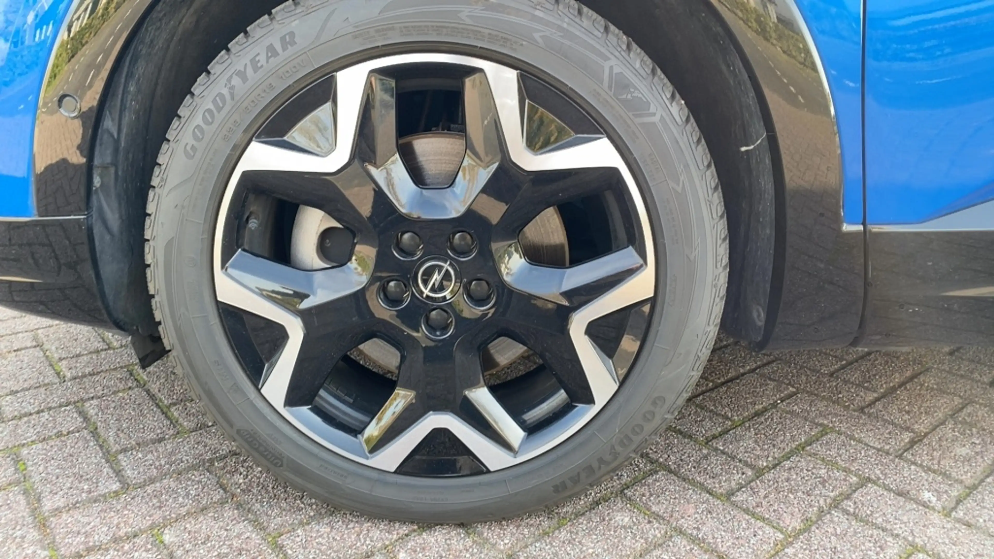 Opel Grandland 1.6 T. plug-in Hybride GS Line — photo 25