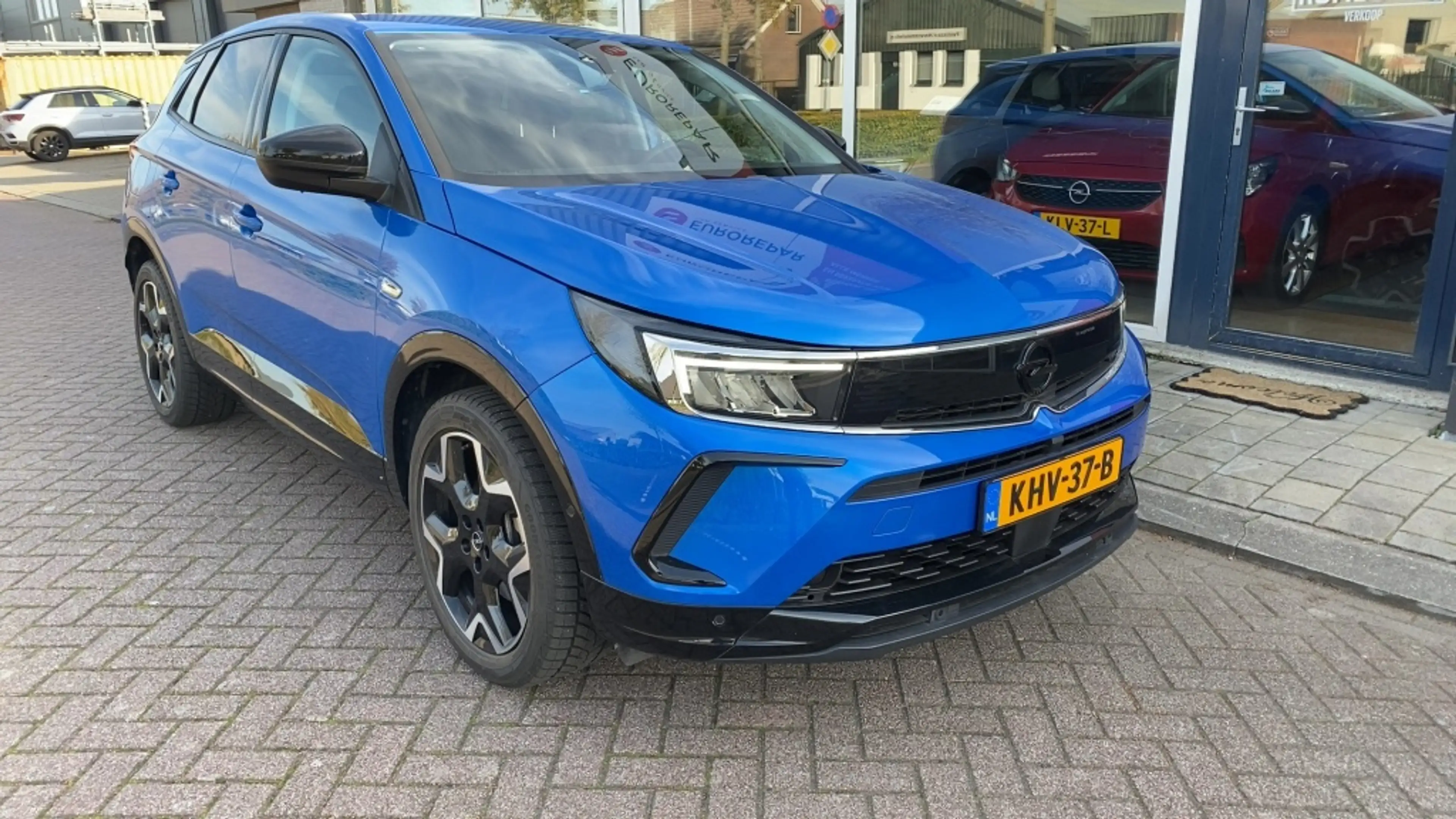 Opel Grandland 1.6 T. plug-in Hybride GS Line — photo 30
